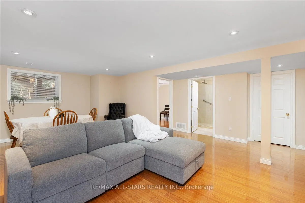 93 Sunbird Boulevard
