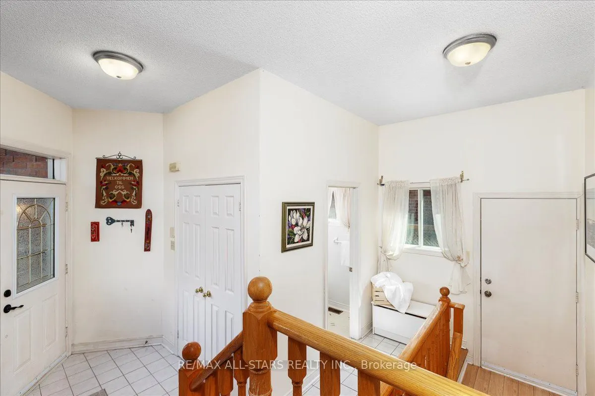 93 Sunbird Boulevard