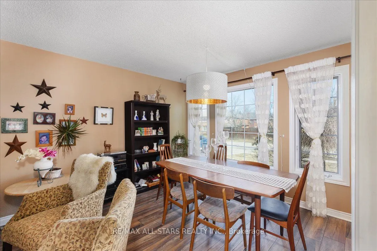93 Sunbird Boulevard