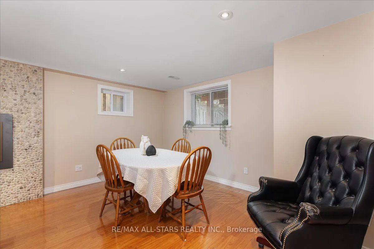 93 Sunbird Boulevard