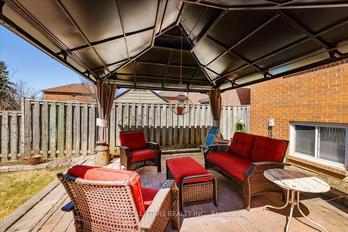 93 Sunbird Boulevard