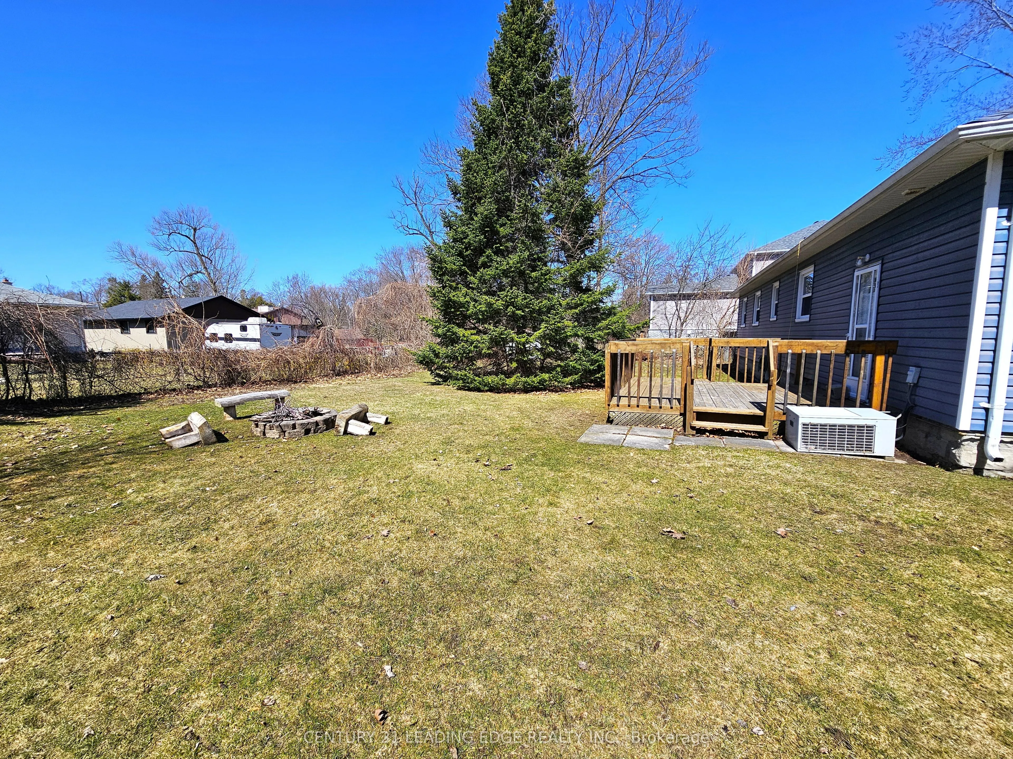350 The Queensway S