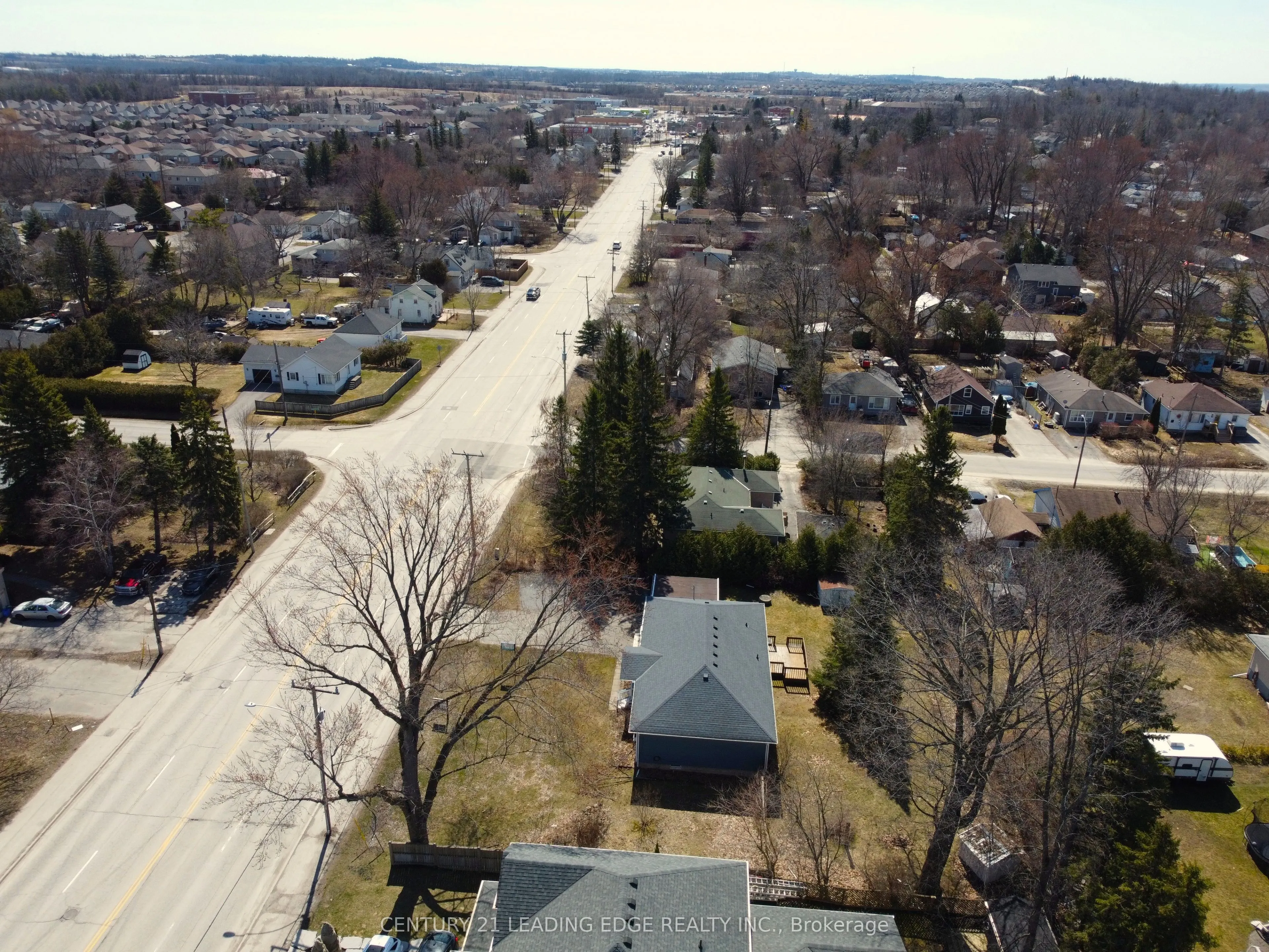 350 The Queensway S