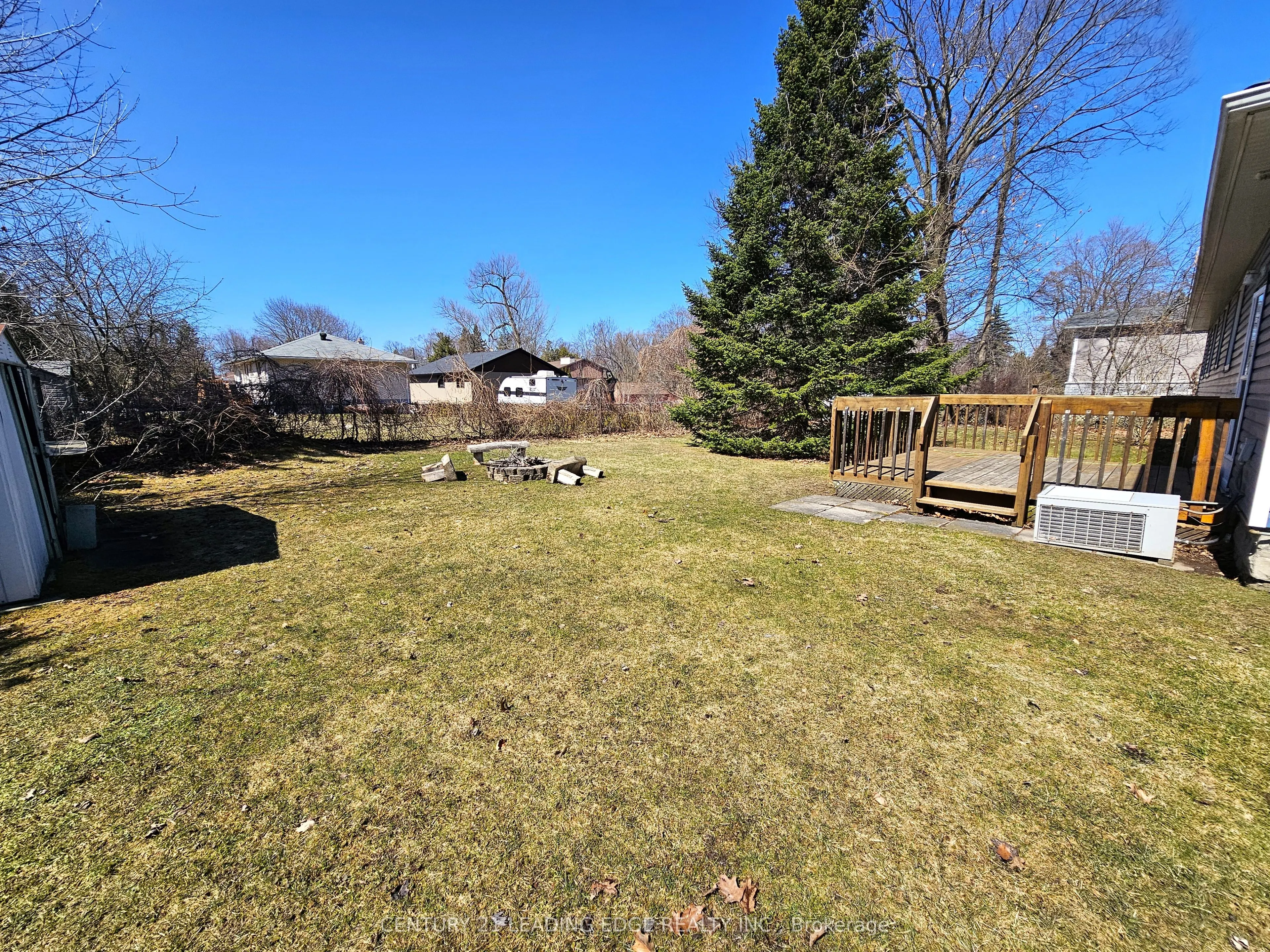 350 The Queensway S
