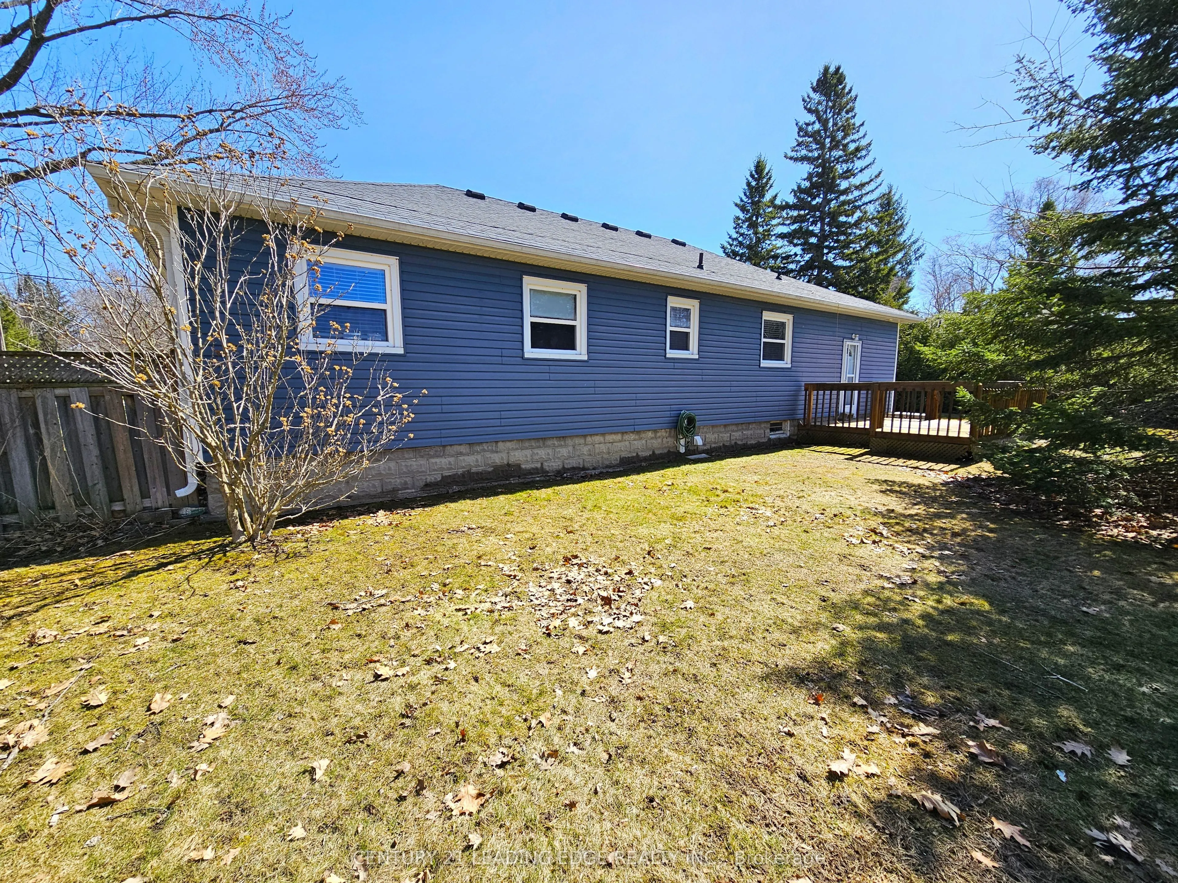 350 The Queensway S
