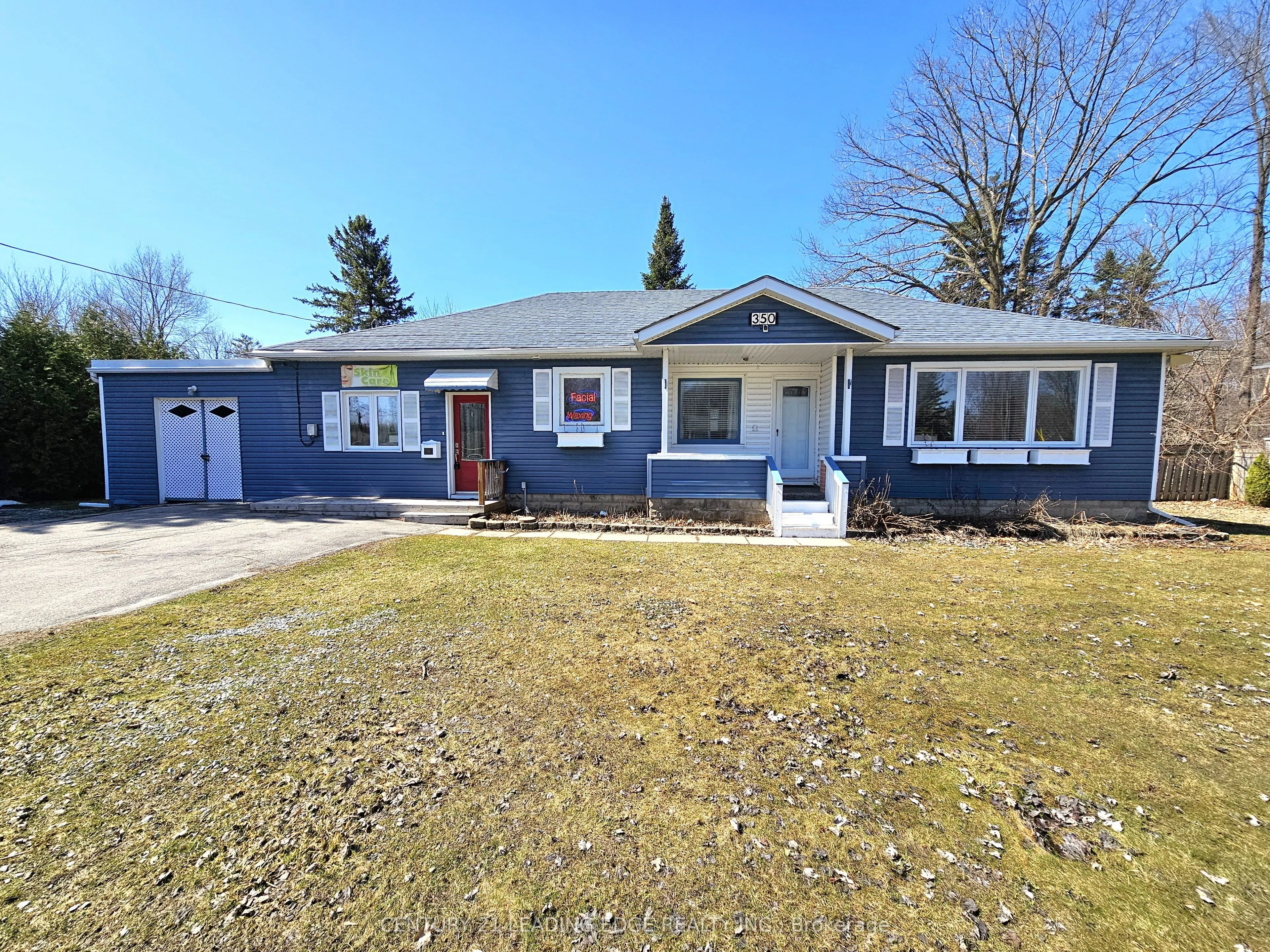 350 The Queensway S