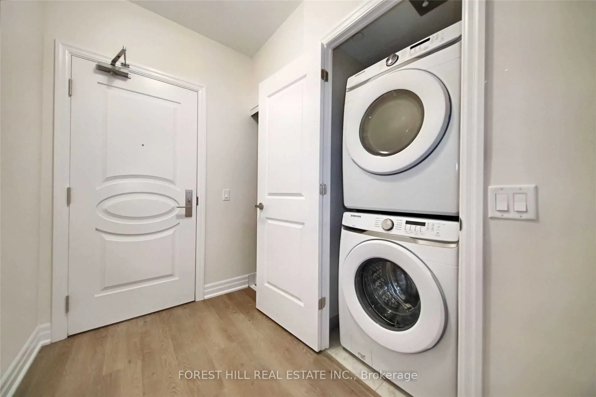 9075 Jane Street #1909