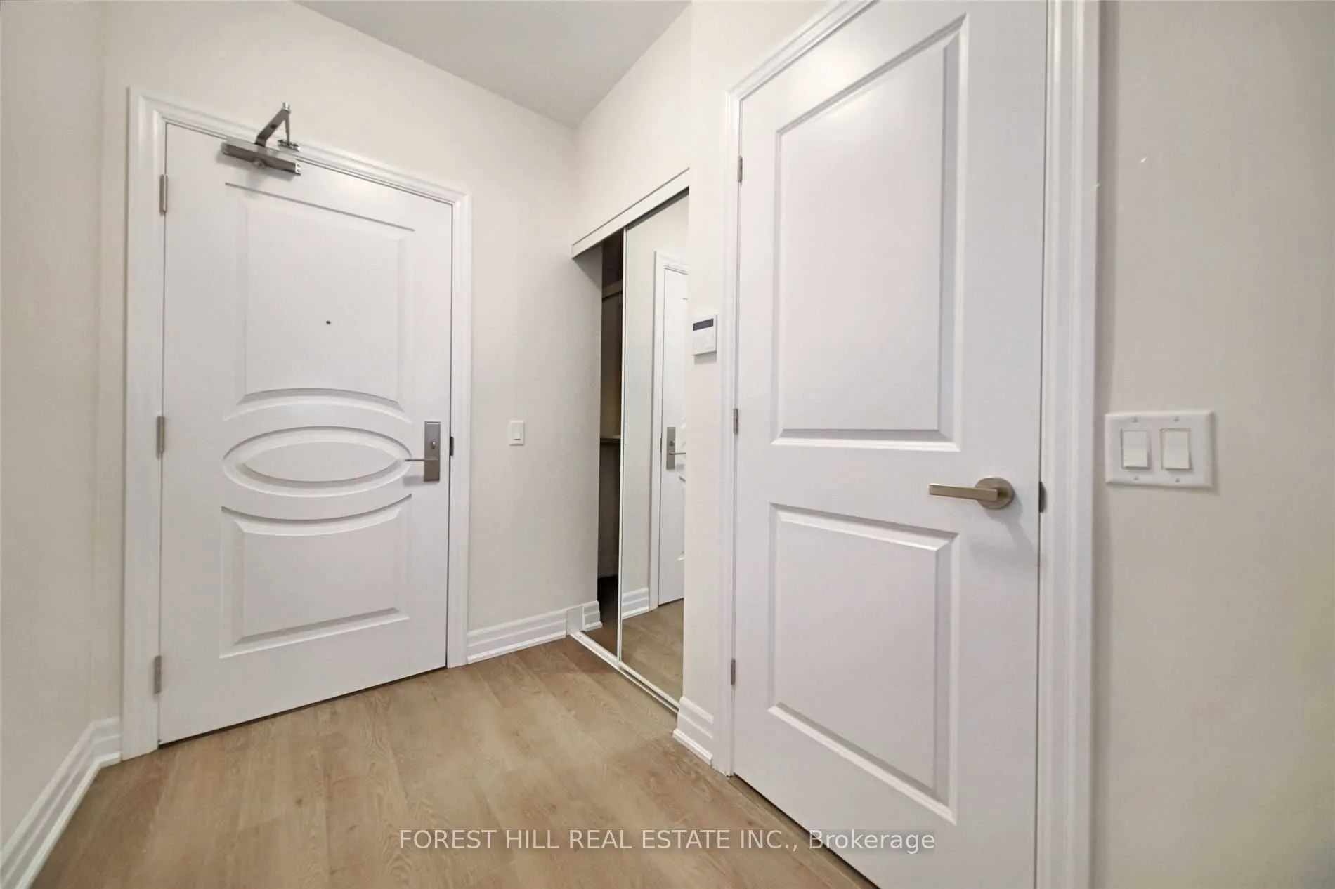 9075 Jane Street #1909