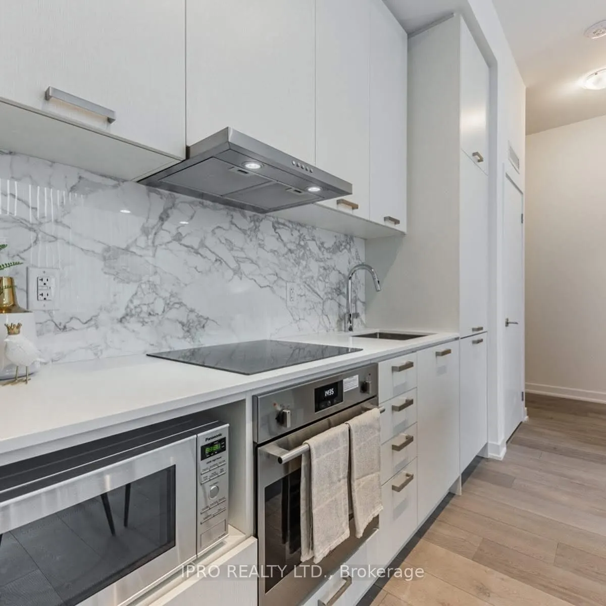 10 Honeycrisp Crescent, #105