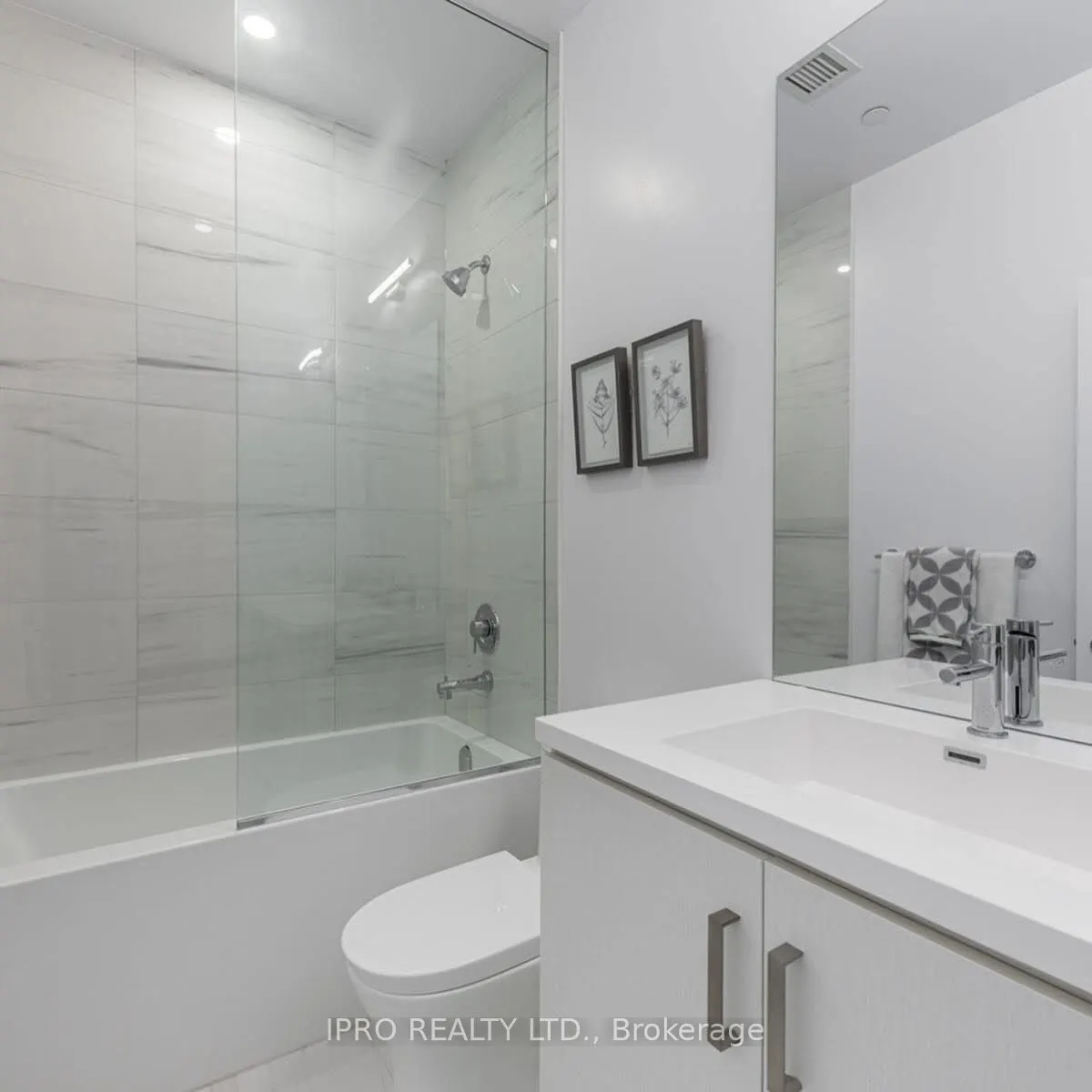 10 Honeycrisp Crescent, #105