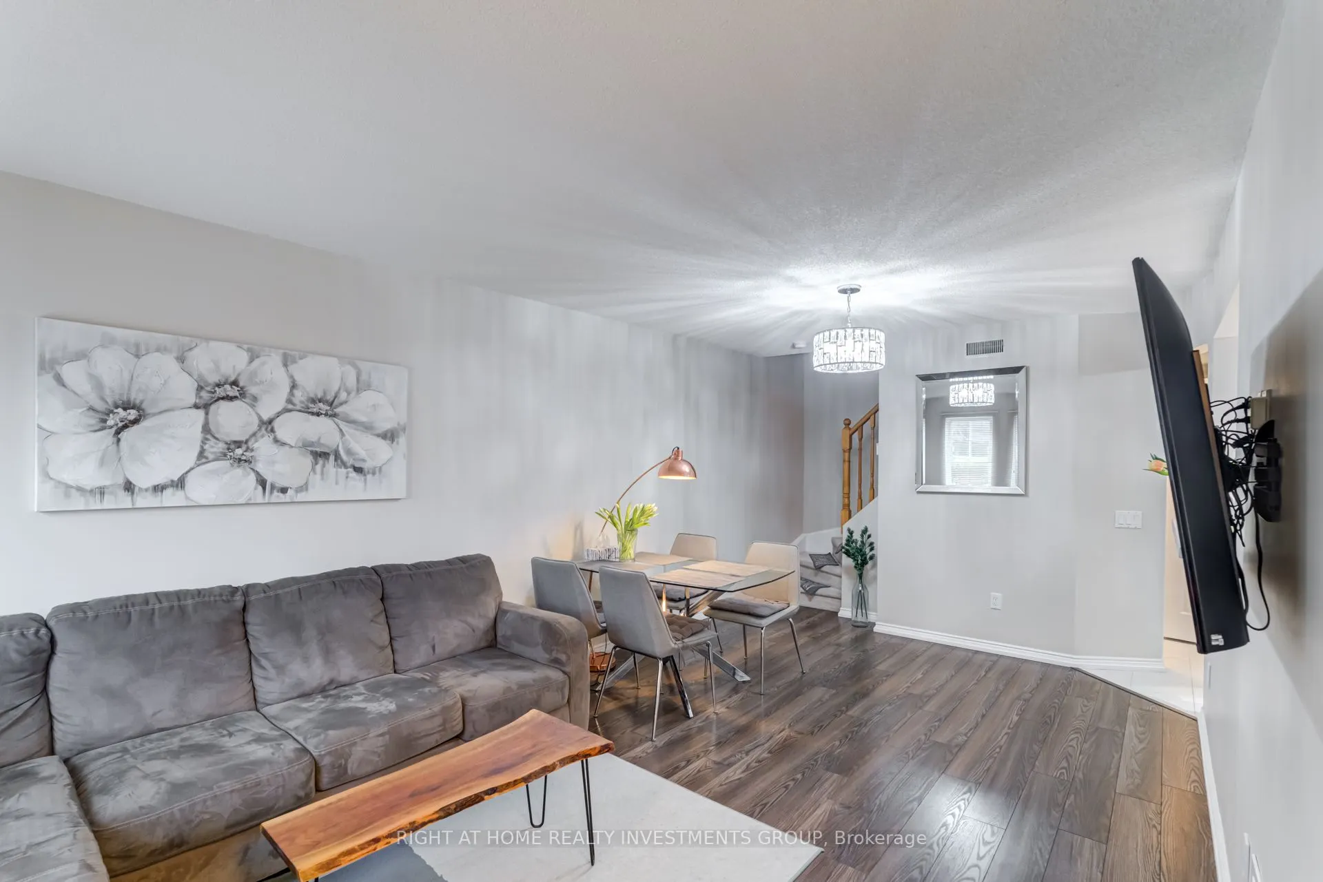 900 Steeles Avenue W, #809