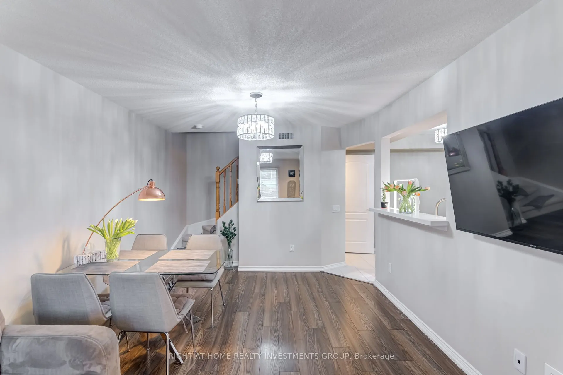 900 Steeles Avenue W, #809
