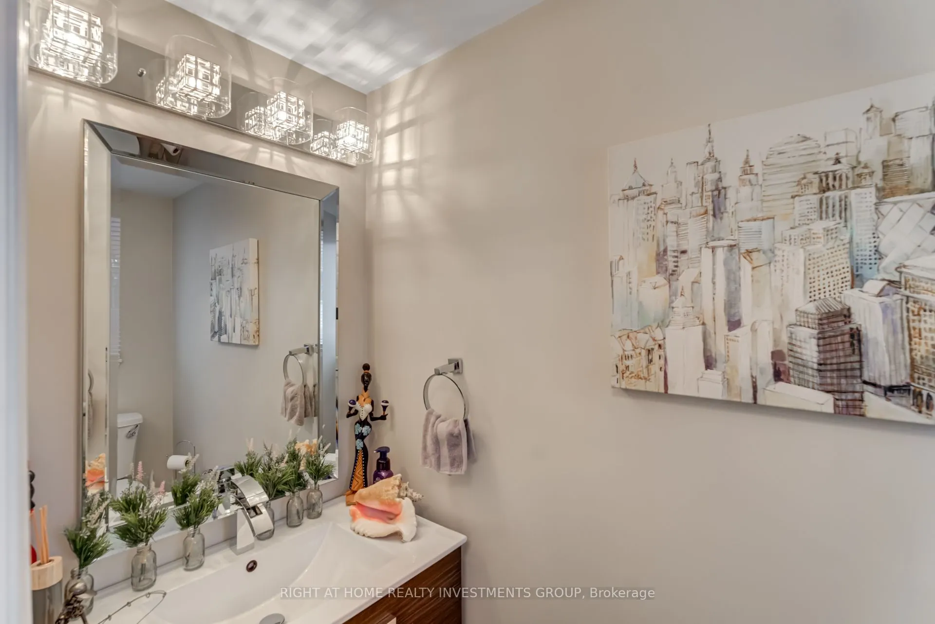 900 Steeles Avenue W, #809