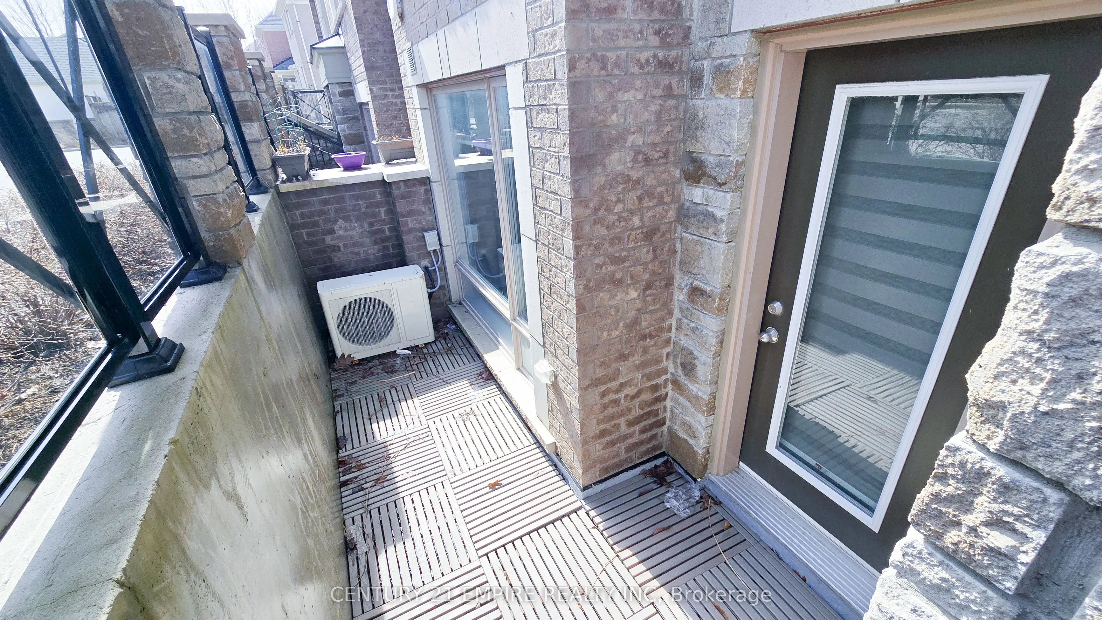 2 Westmeath Lane, #2109