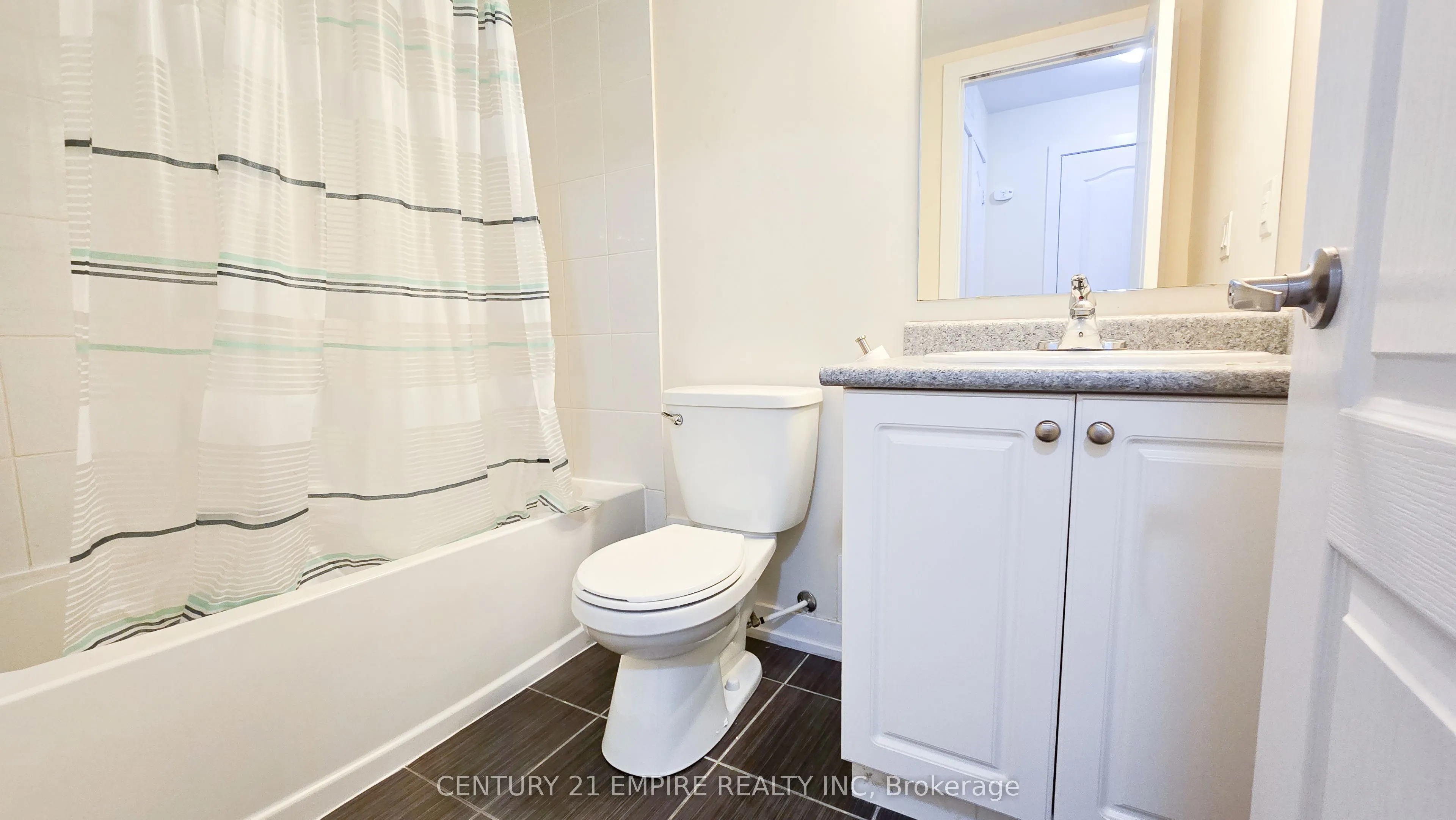 2 Westmeath Lane, #2109