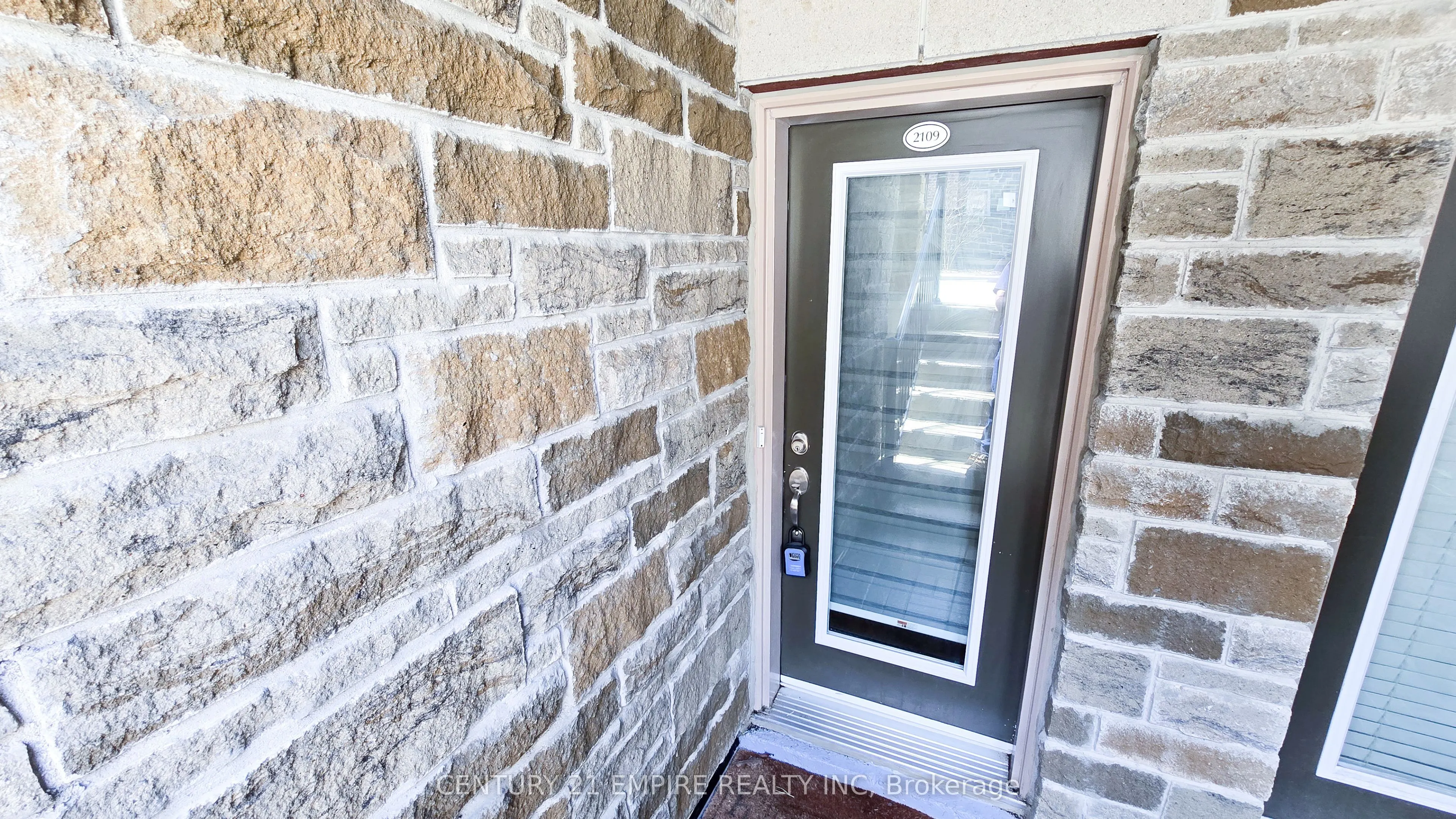 2 Westmeath Lane, #2109