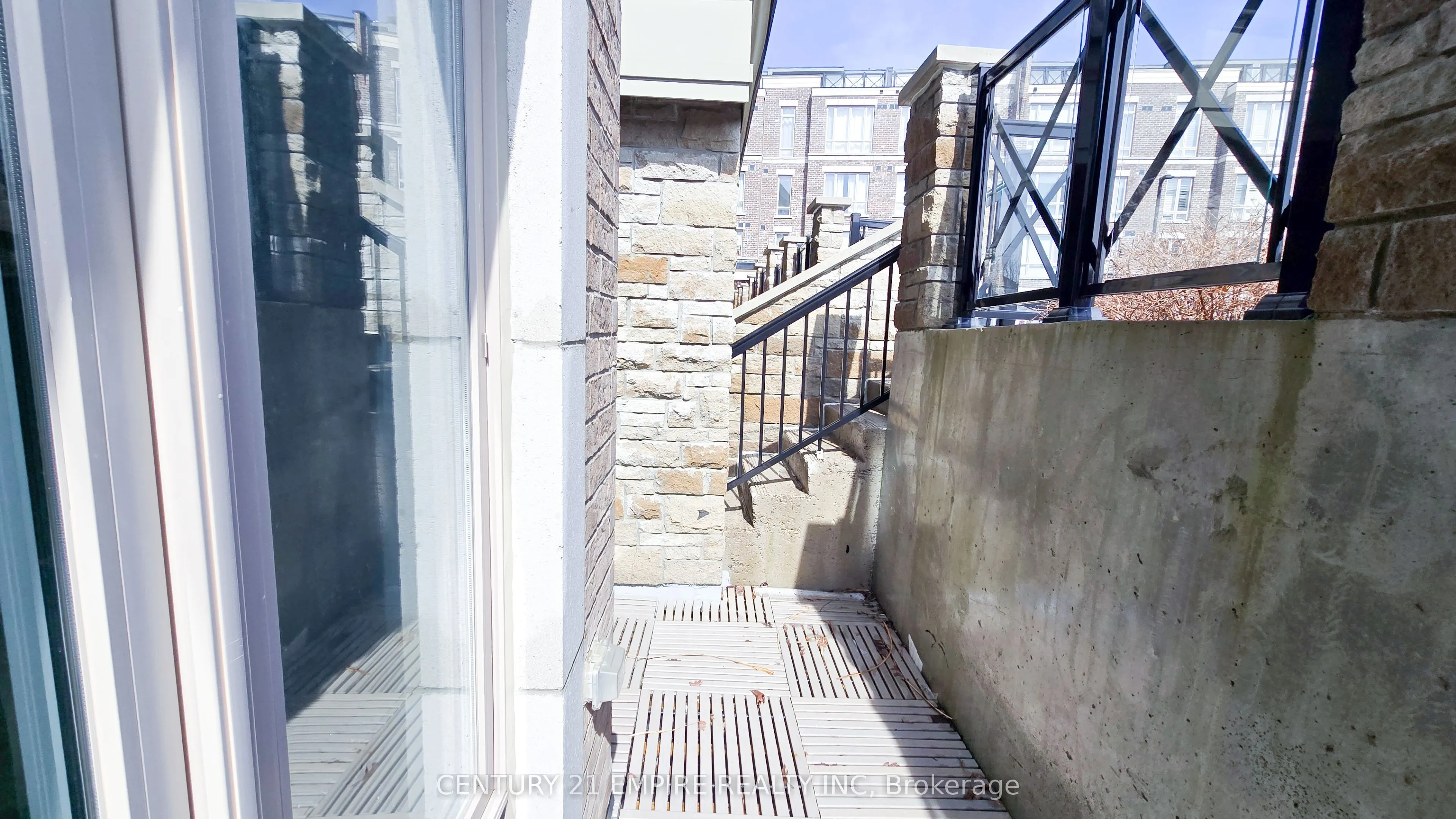 2 Westmeath Lane, #2109