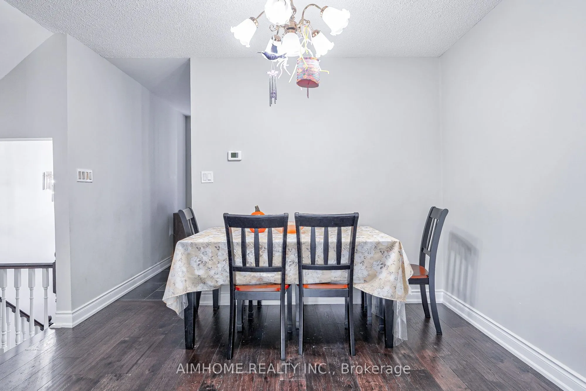 1692 John Street #30