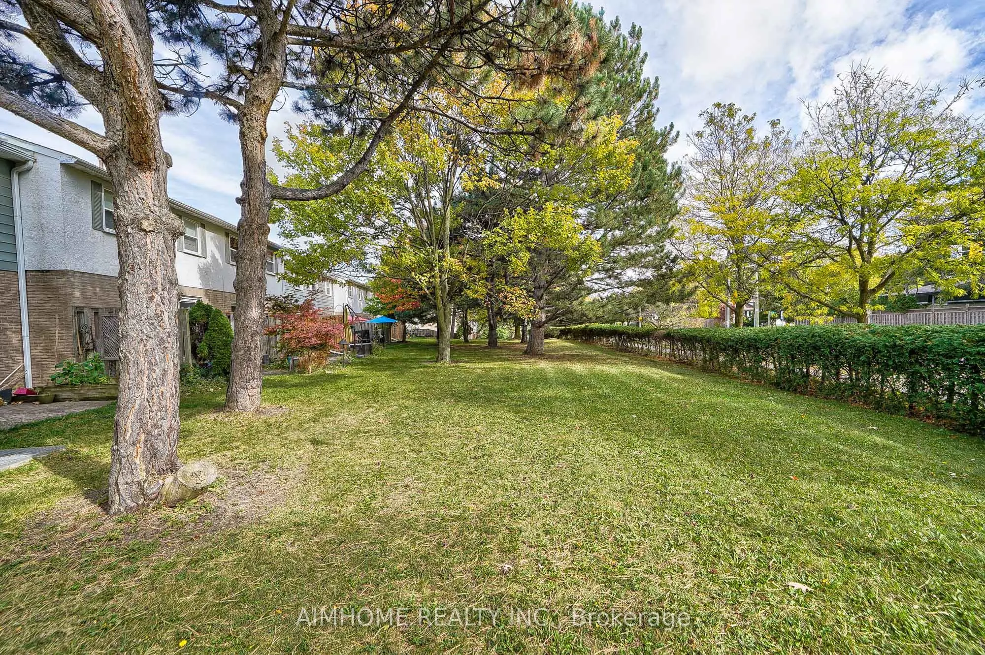 1692 John Street #30