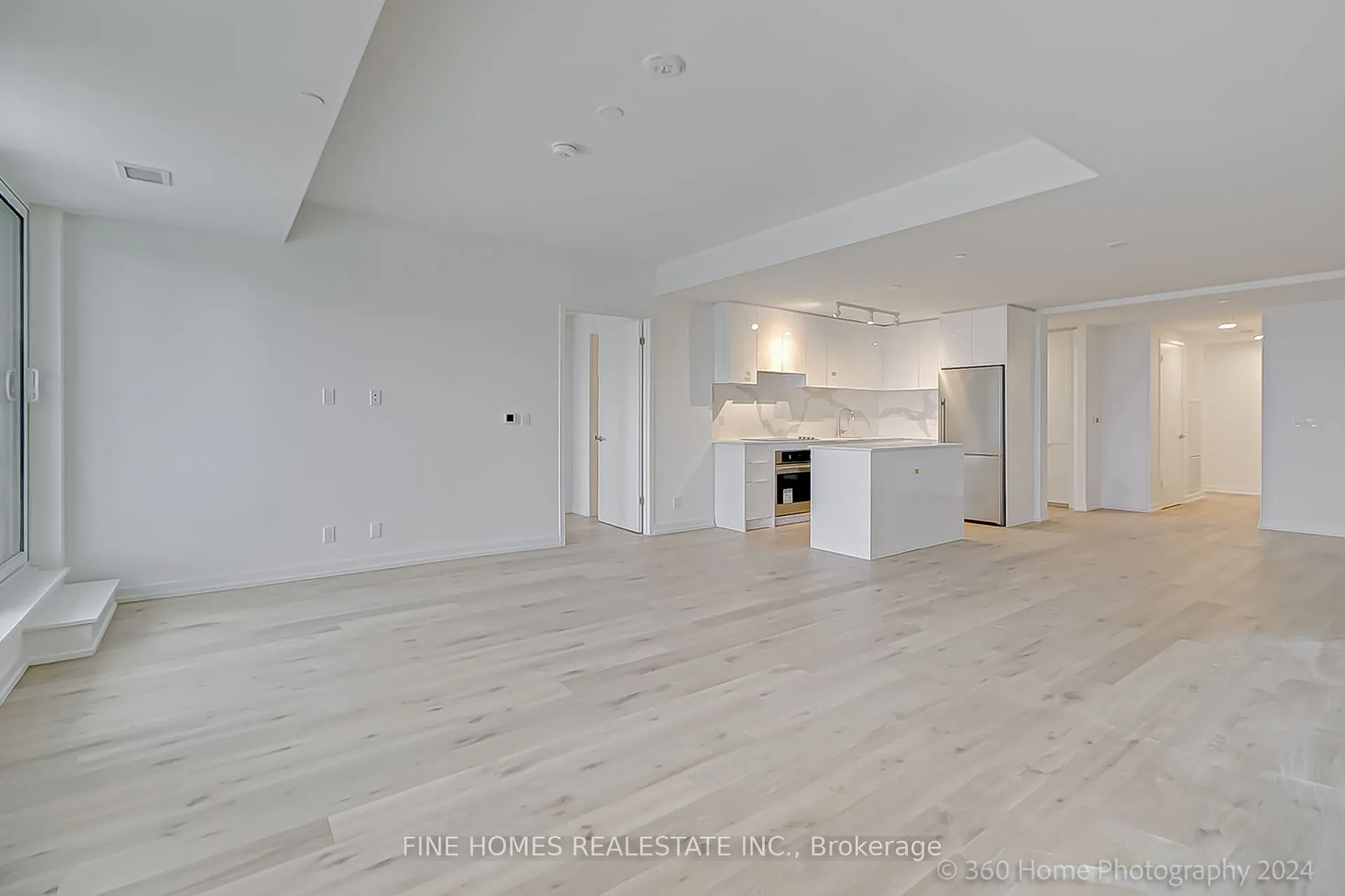 8 Beverley Glen Boulevard #712