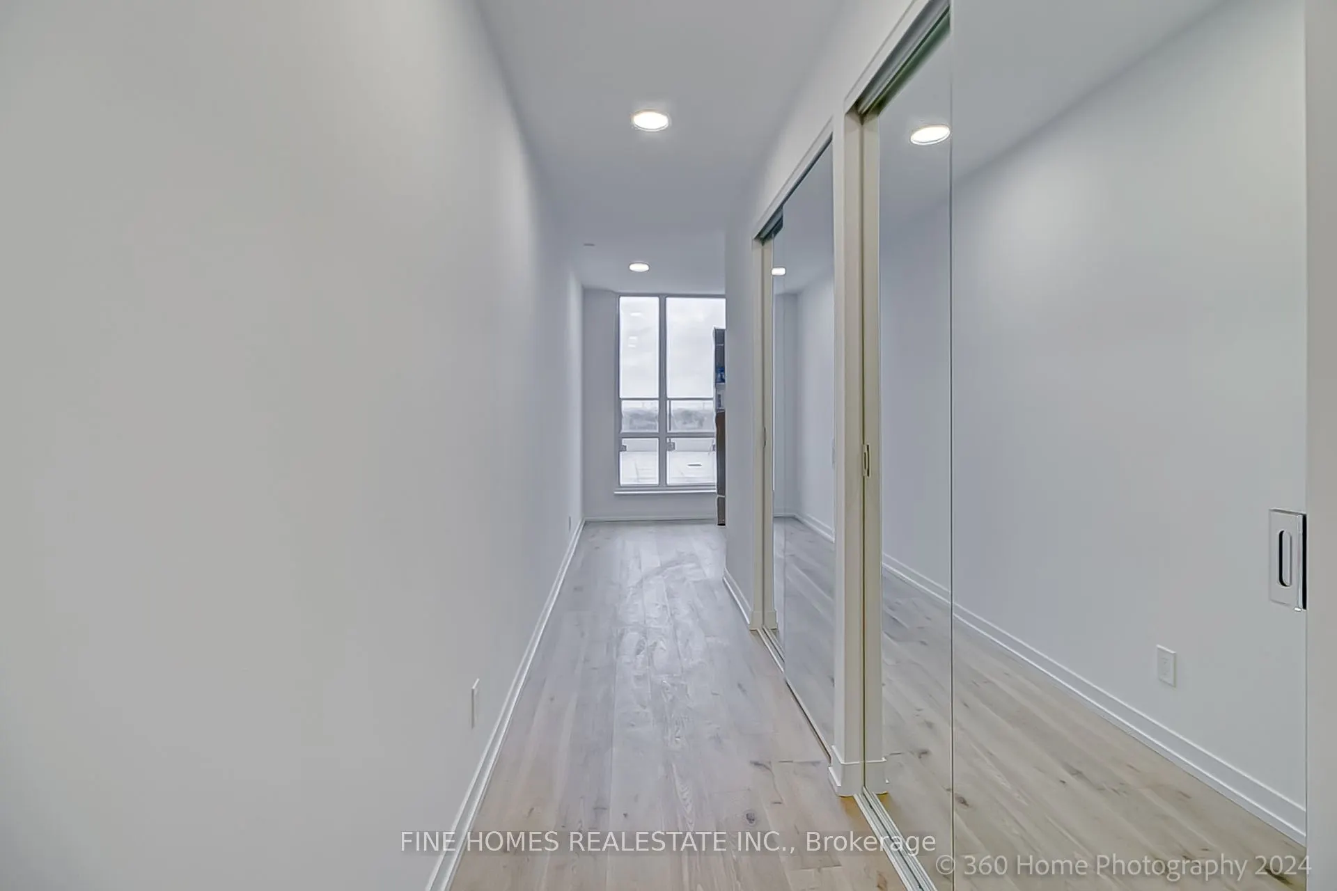 8 Beverley Glen Boulevard #712