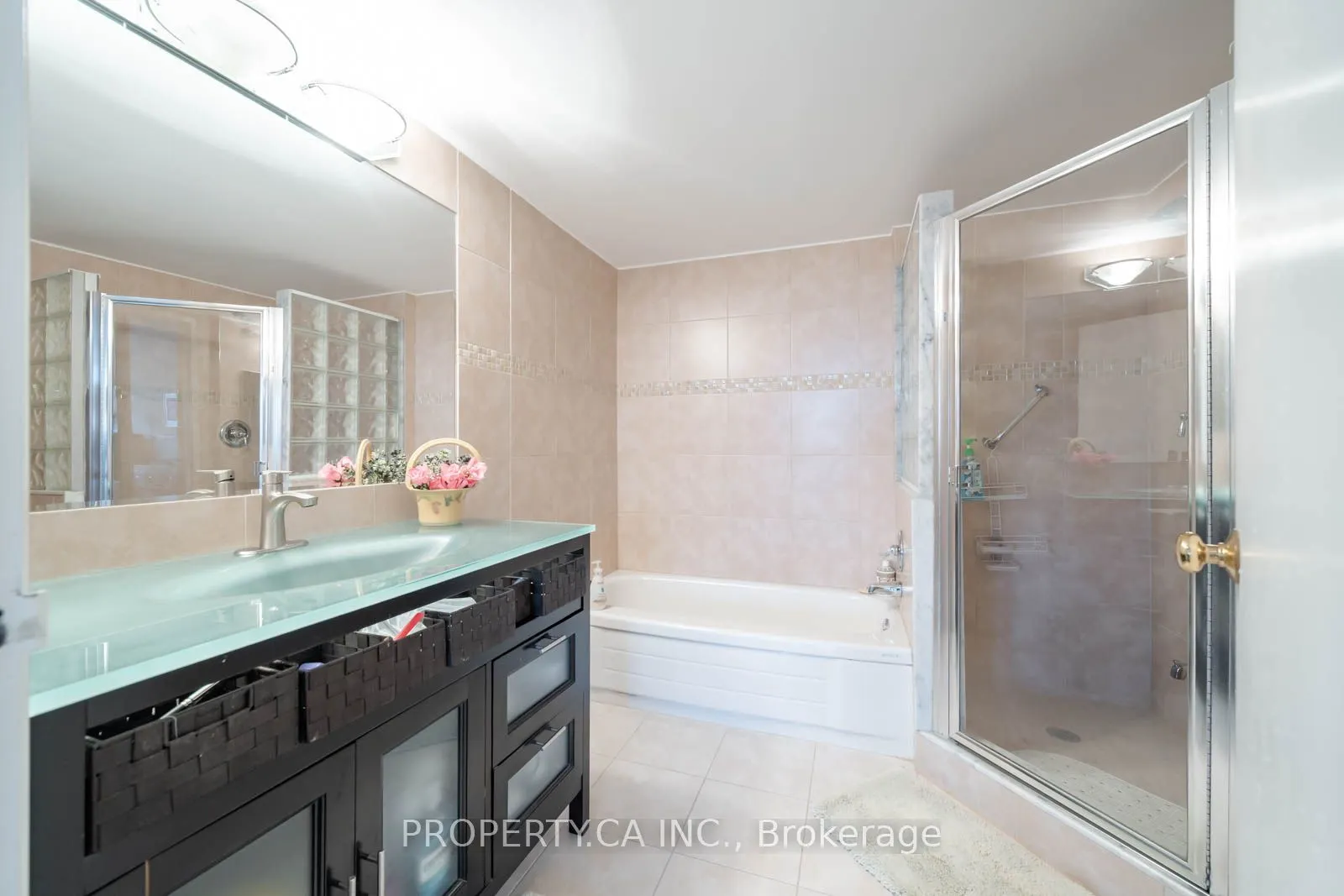 7460 Bathurst Street #605