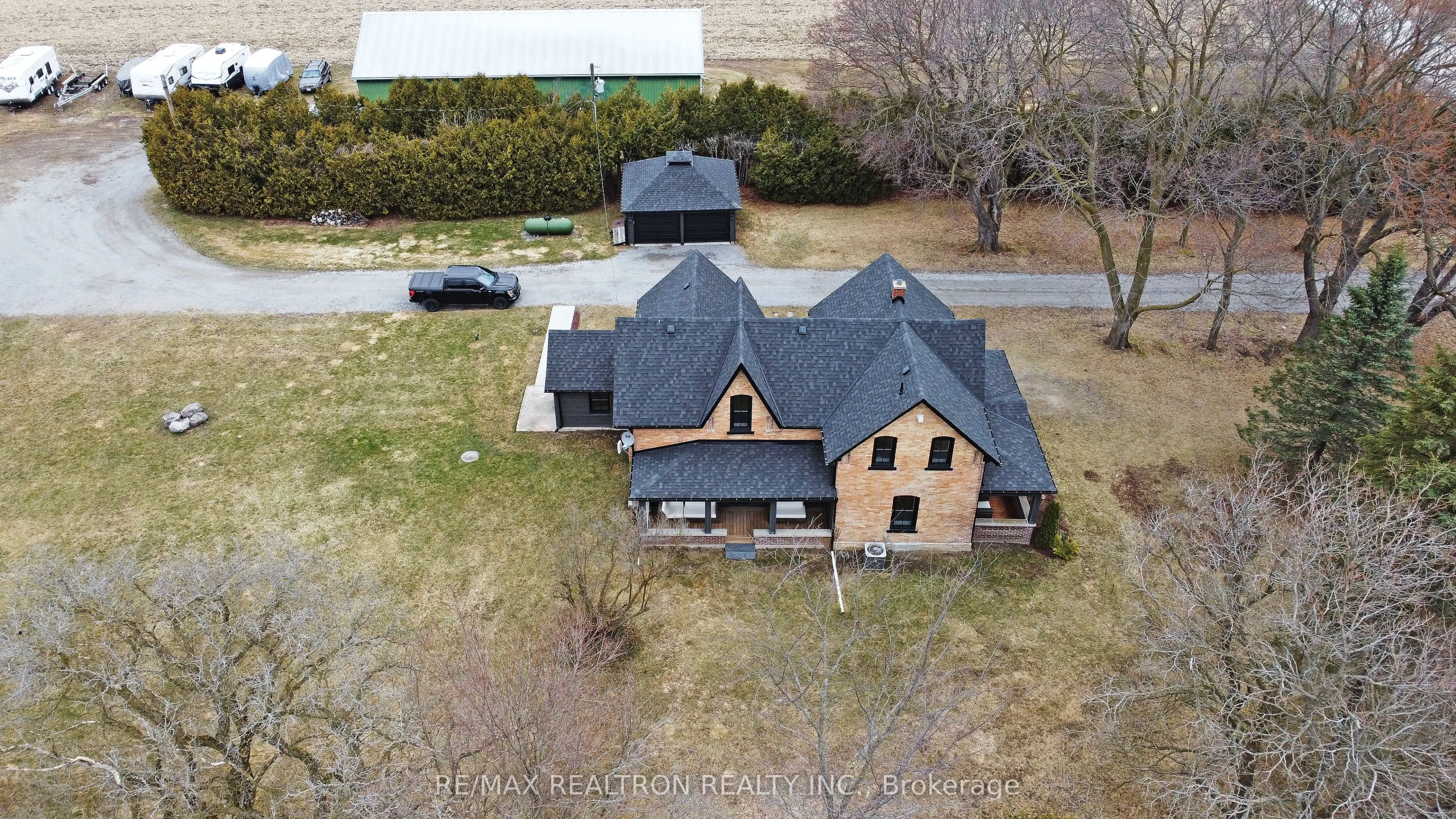 19572 Centre Street