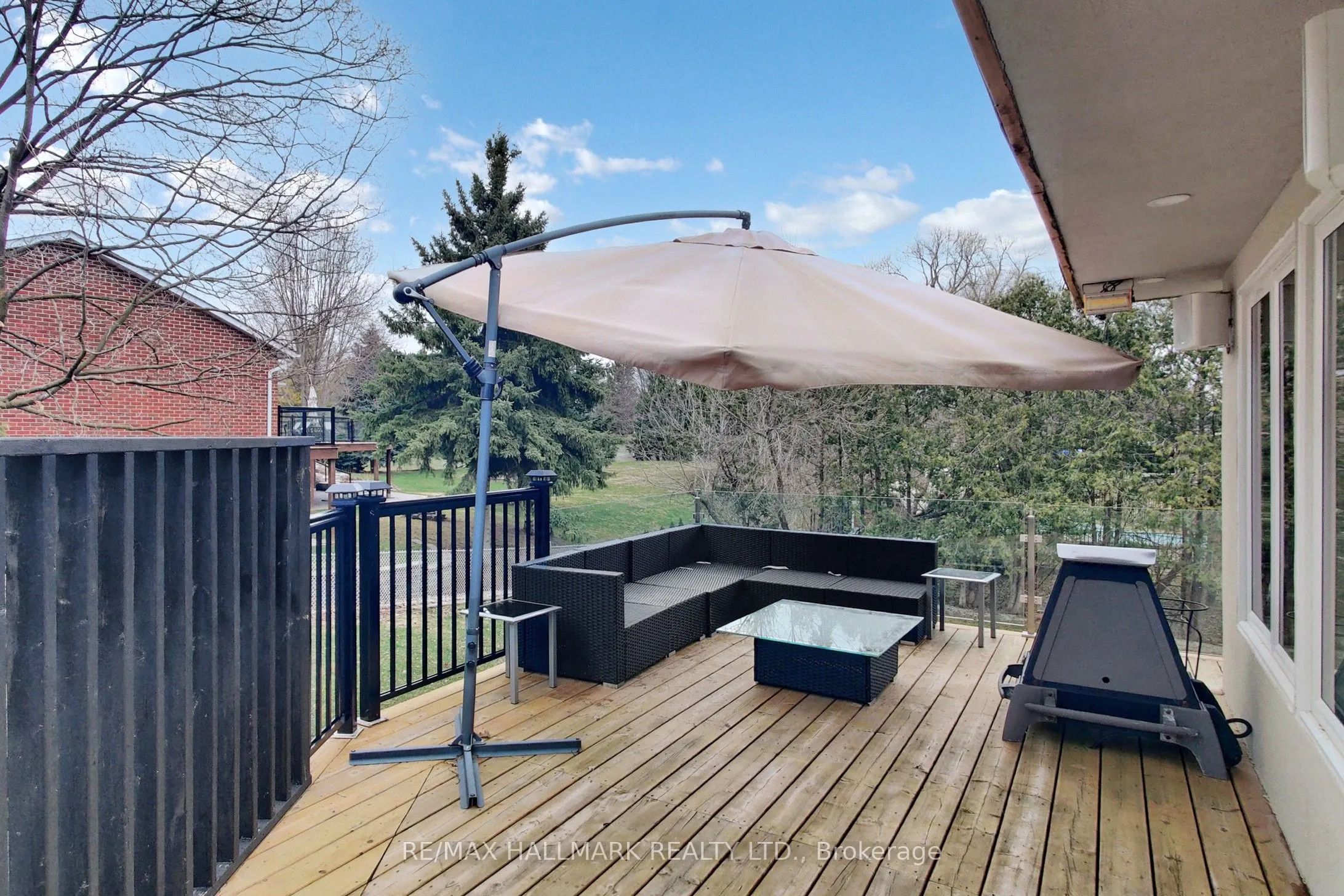 115 Lynwood Crescent