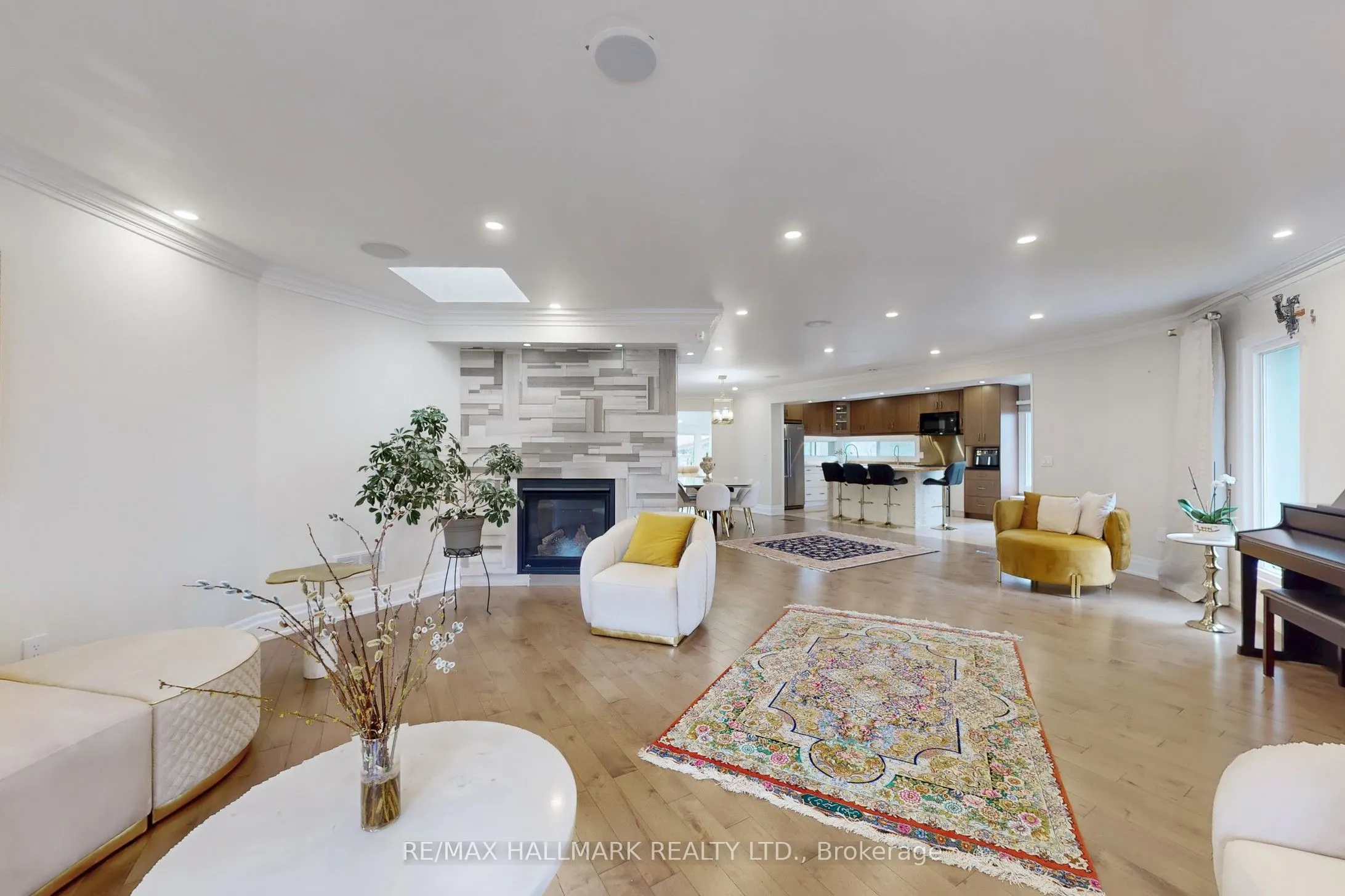 115 Lynwood Crescent