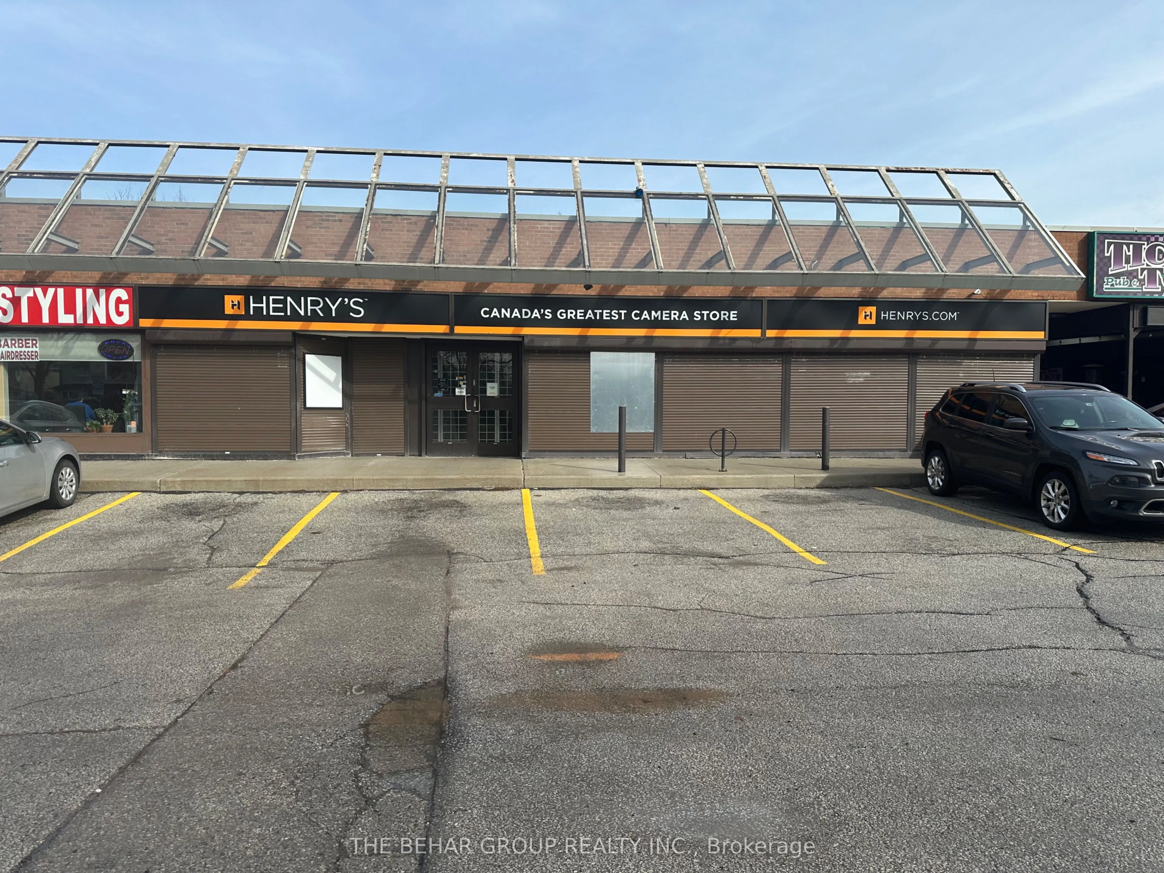 330 Steeles Avenue W, #B7
