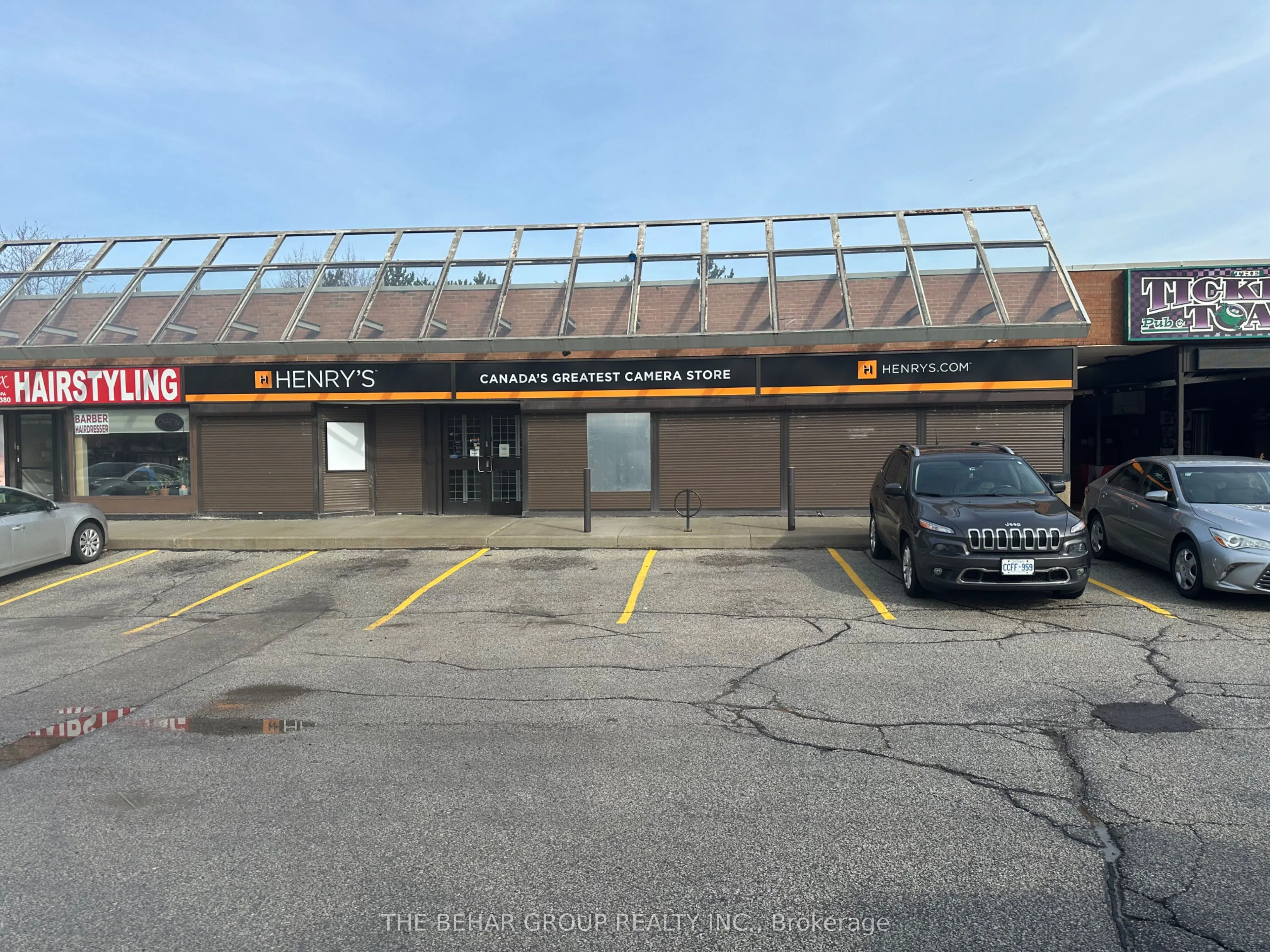 330 Steeles Avenue W, #B7