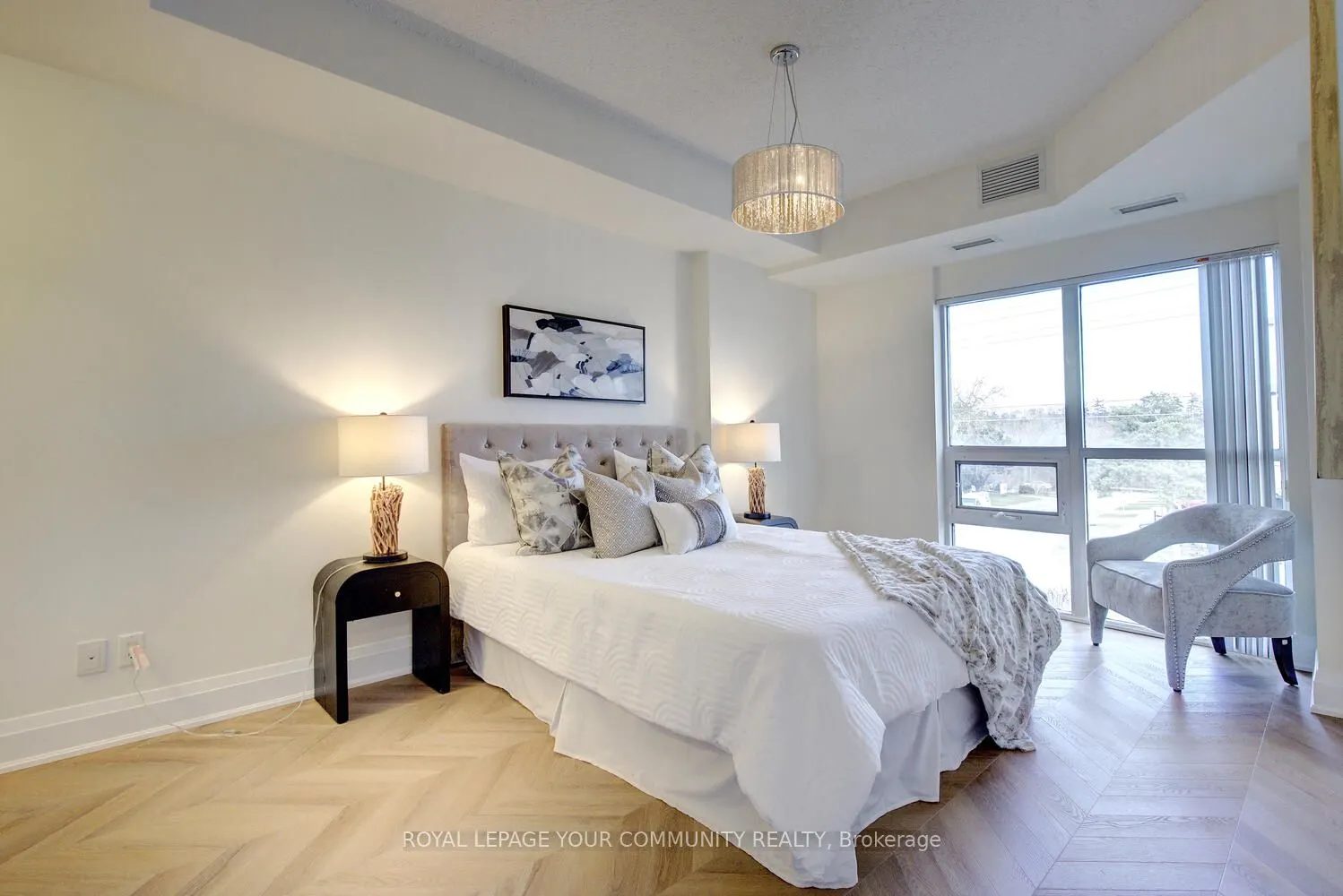 8302 Islington Avenue #202