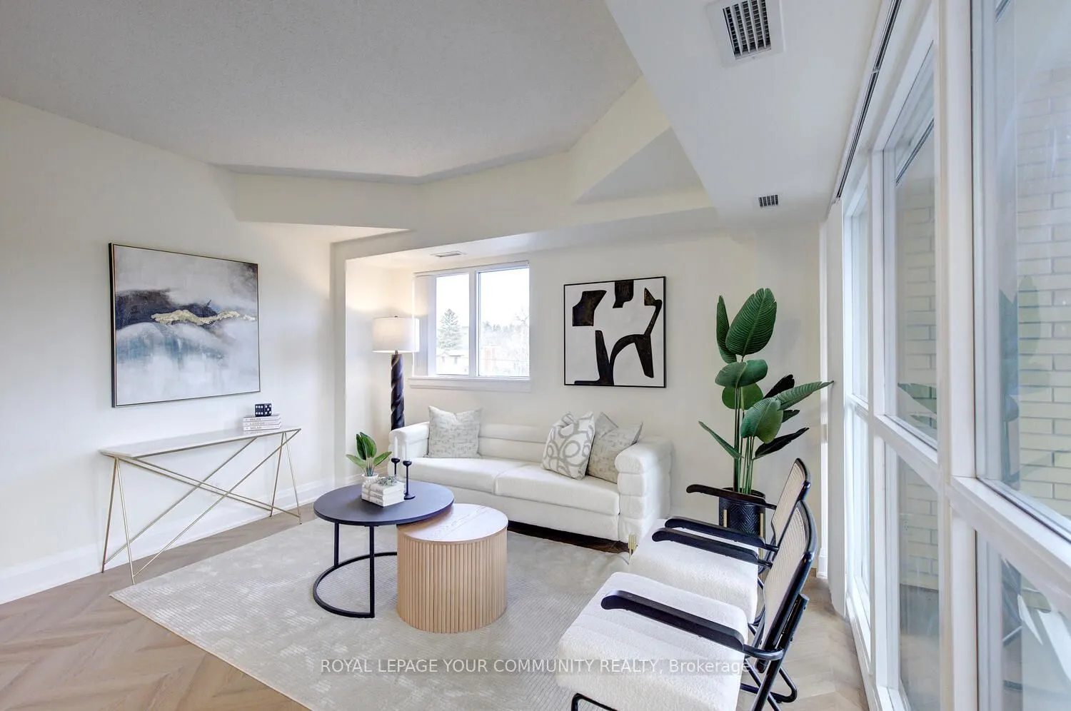 8302 Islington Avenue #202