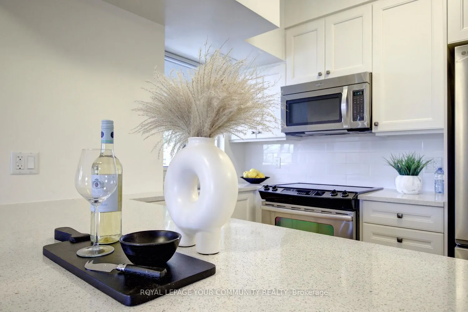 8302 Islington Avenue #202