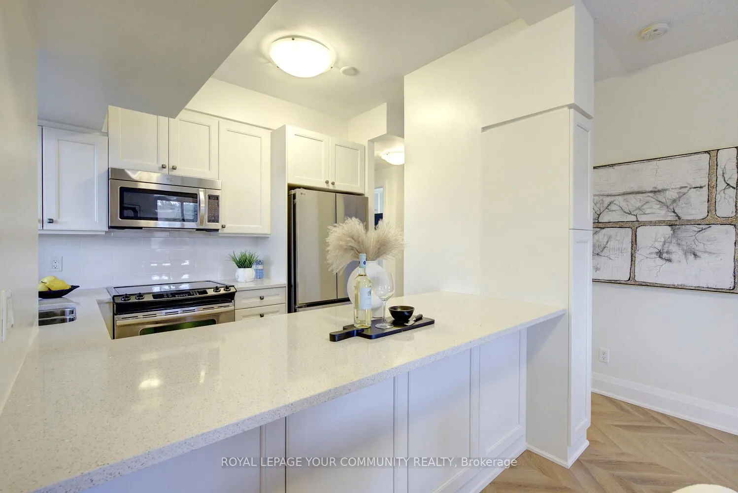 8302 Islington Avenue #202