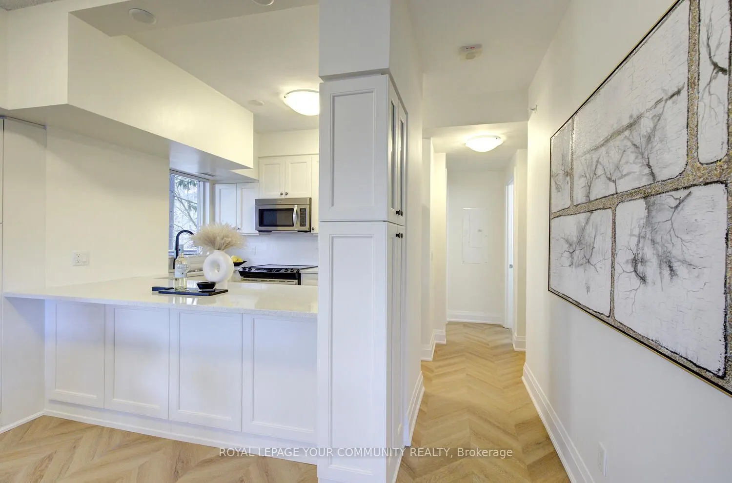 8302 Islington Avenue #202