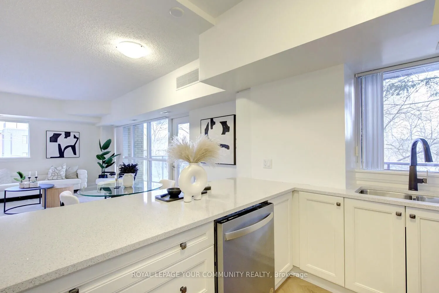 8302 Islington Avenue #202