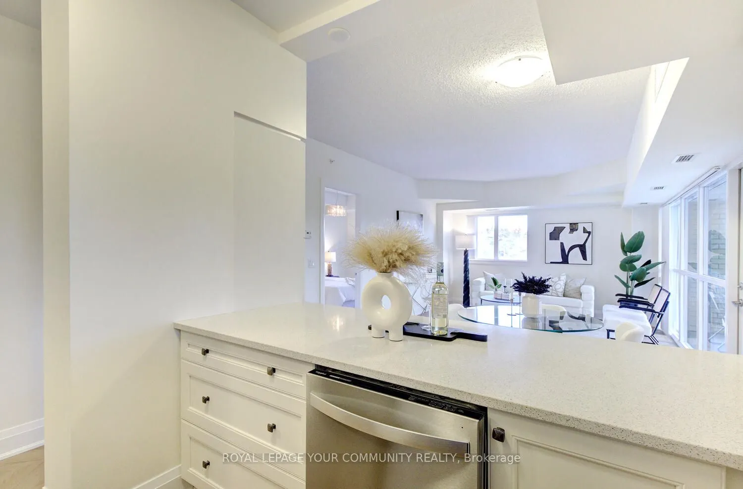 8302 Islington Avenue #202
