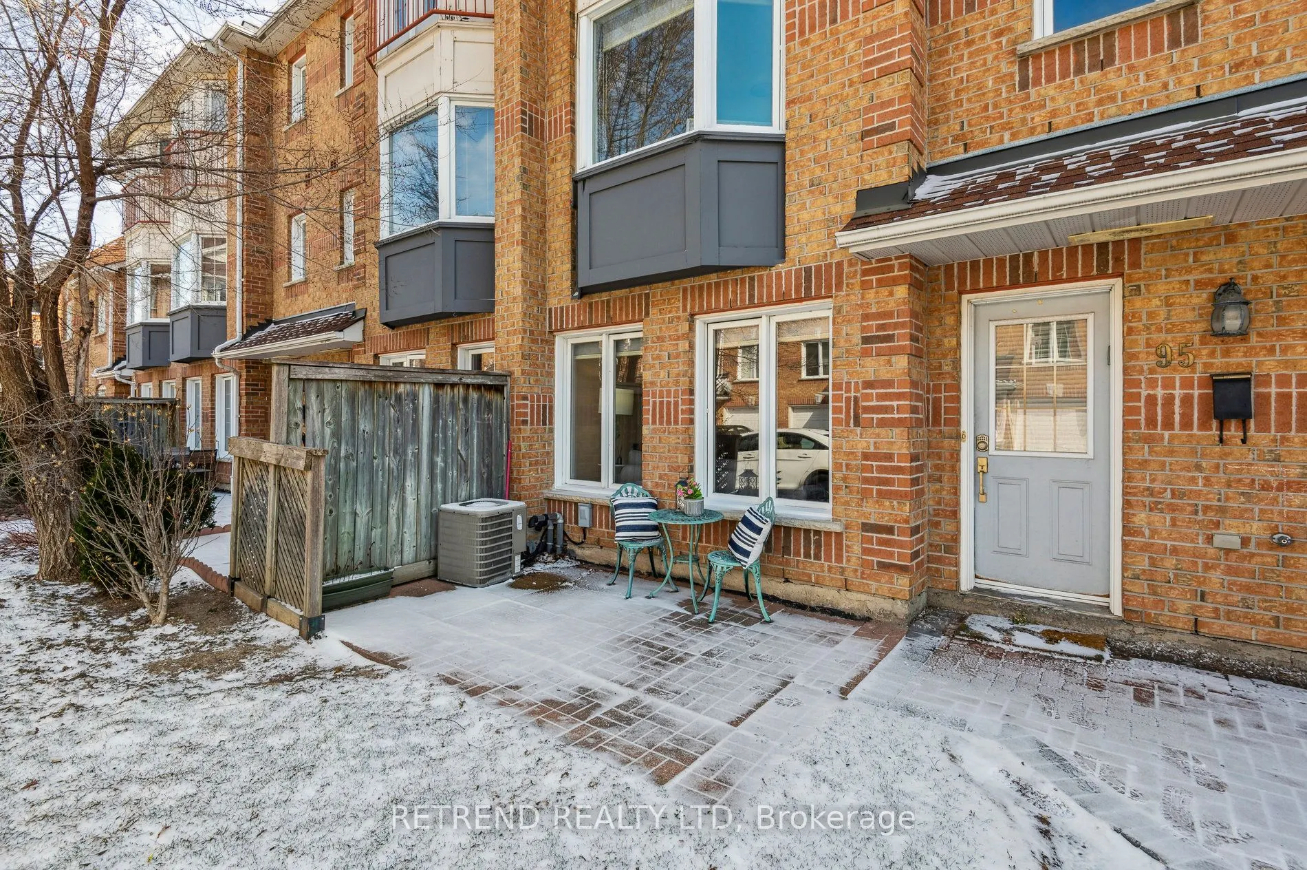 151 Townsgate Drive, #95