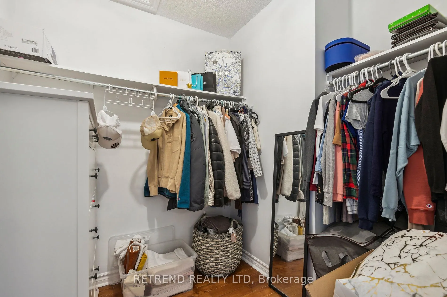 151 Townsgate Drive, #95
