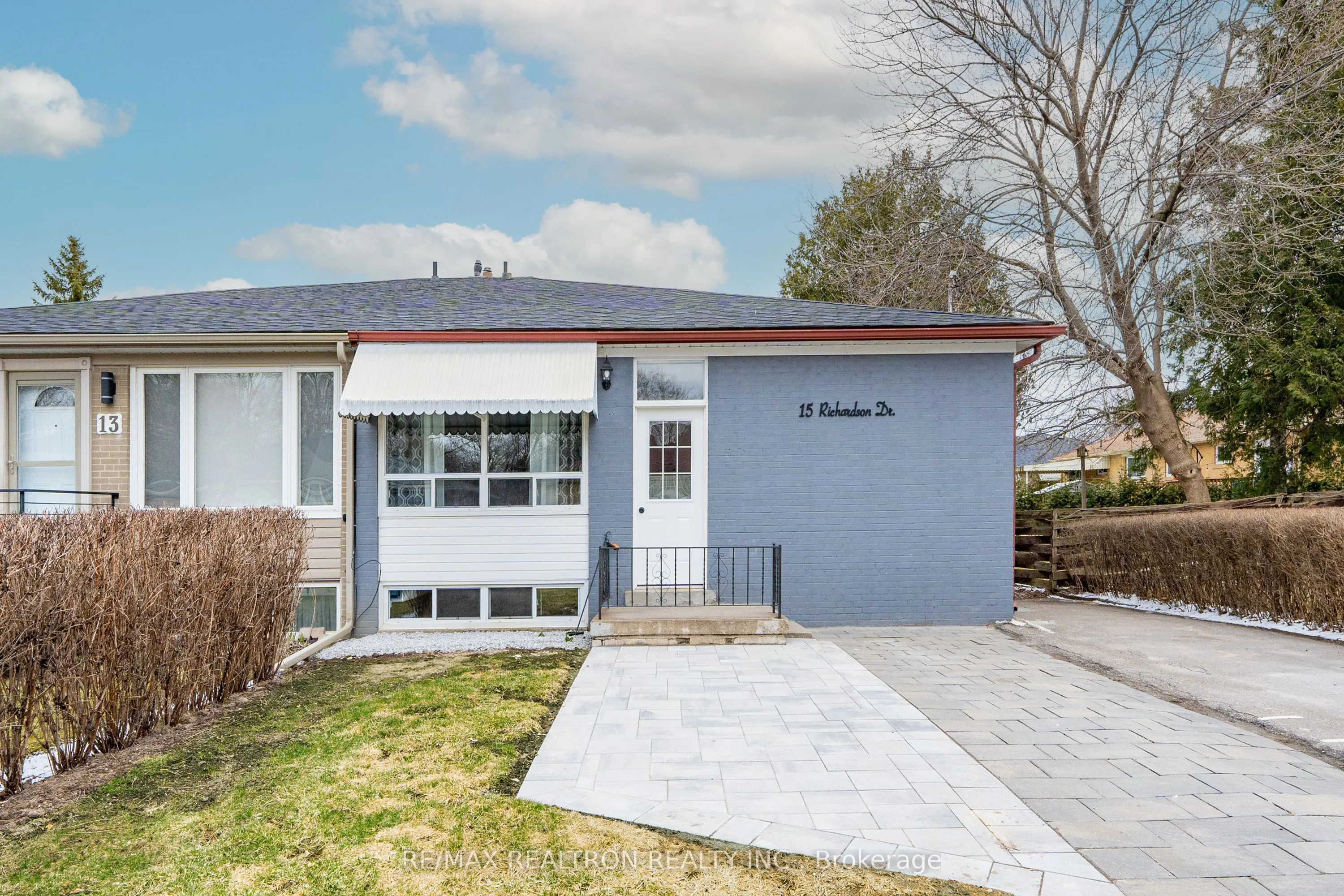 15 Richardson Drive