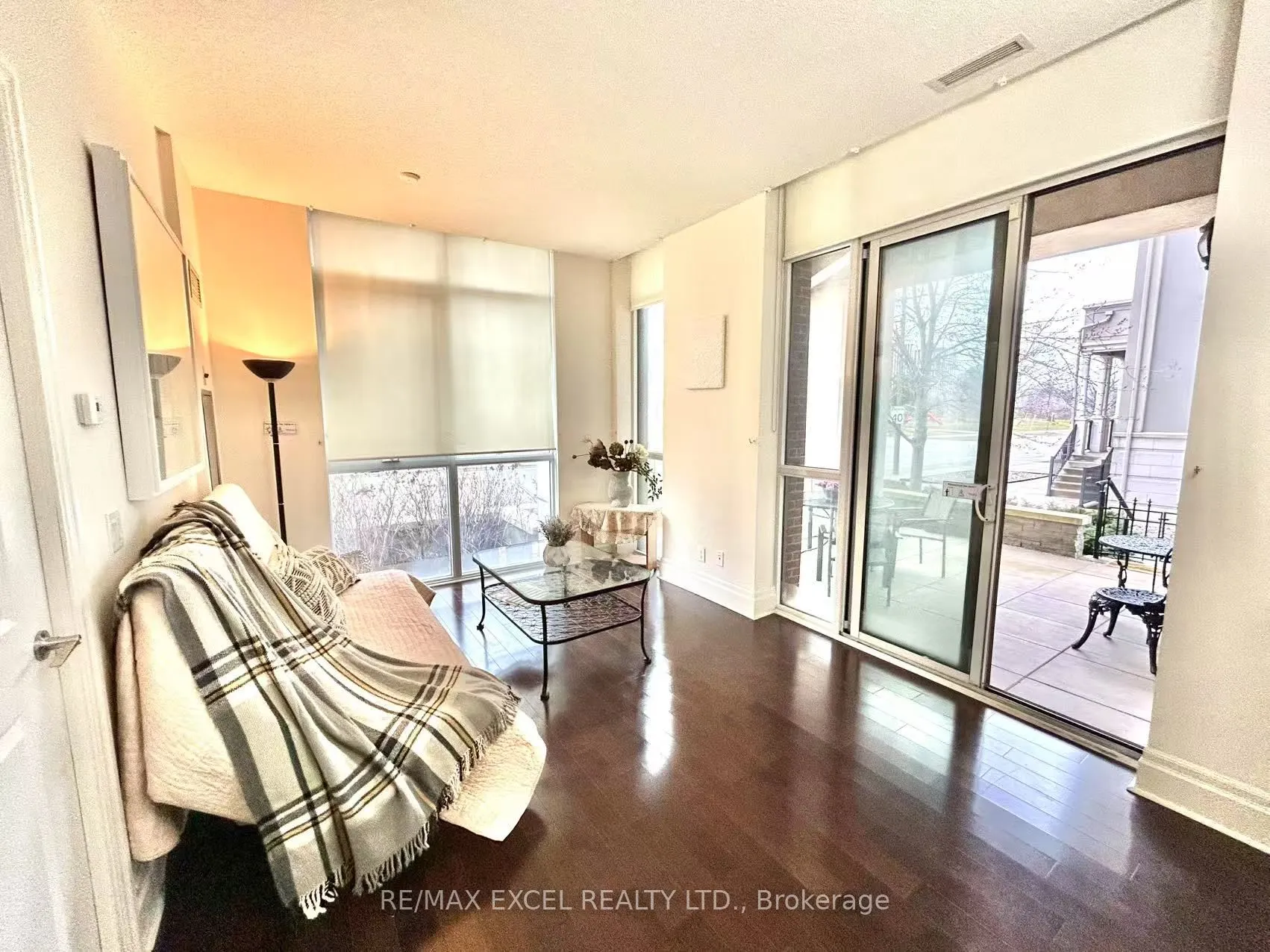 1 Upper Duke Crescent, #110