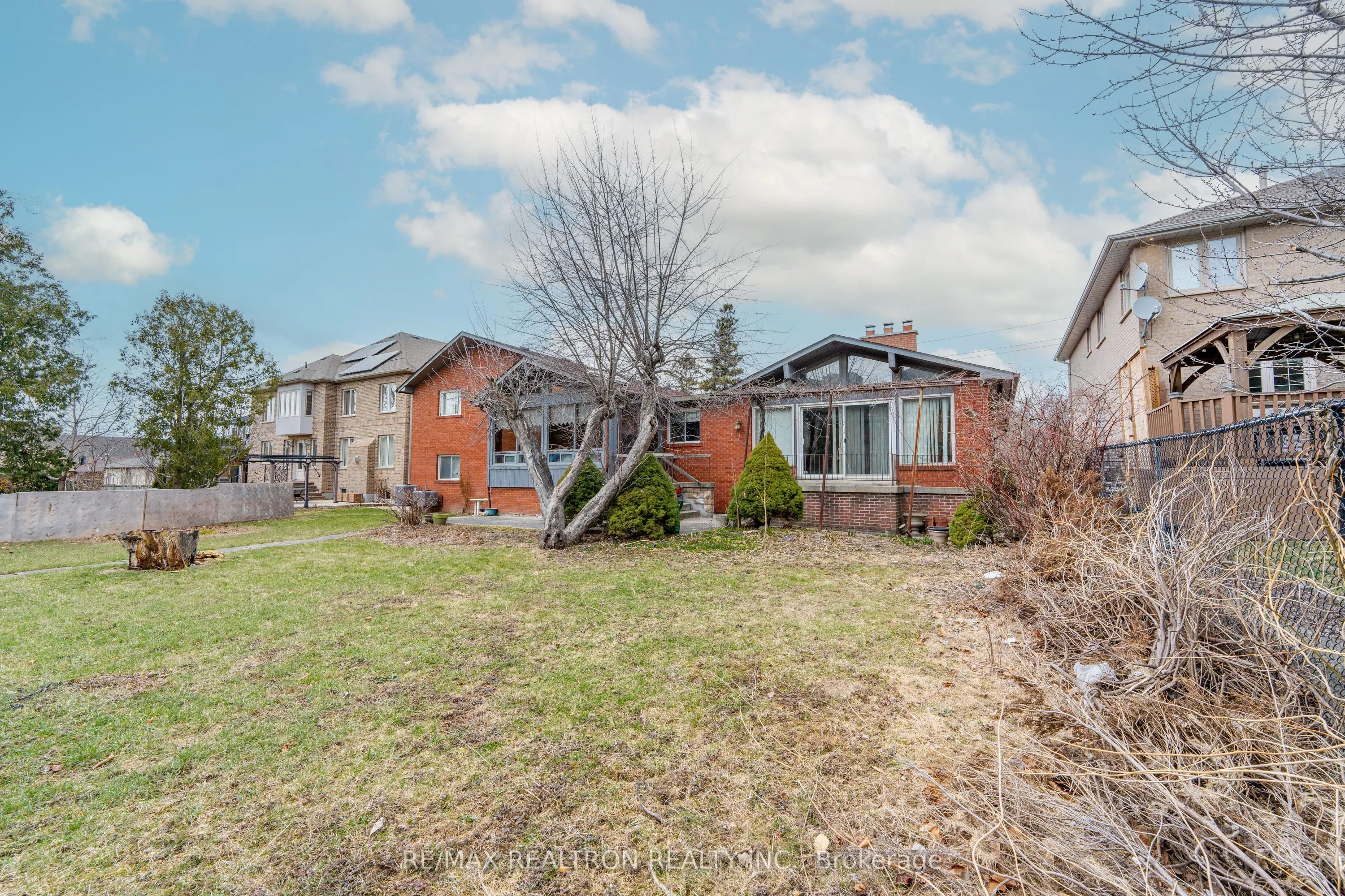 209 Crestwood Road