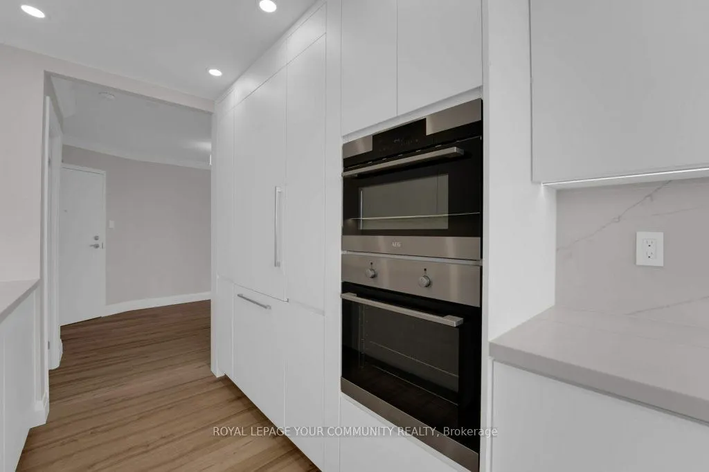22 Clarissa Drive #1404