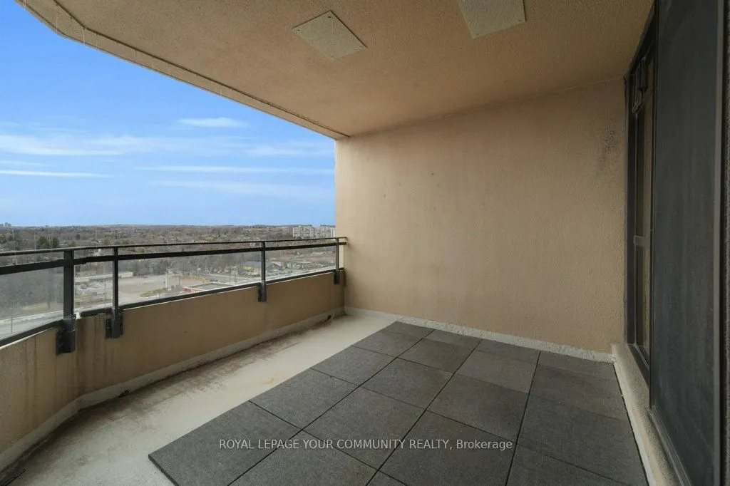 22 Clarissa Drive #1404