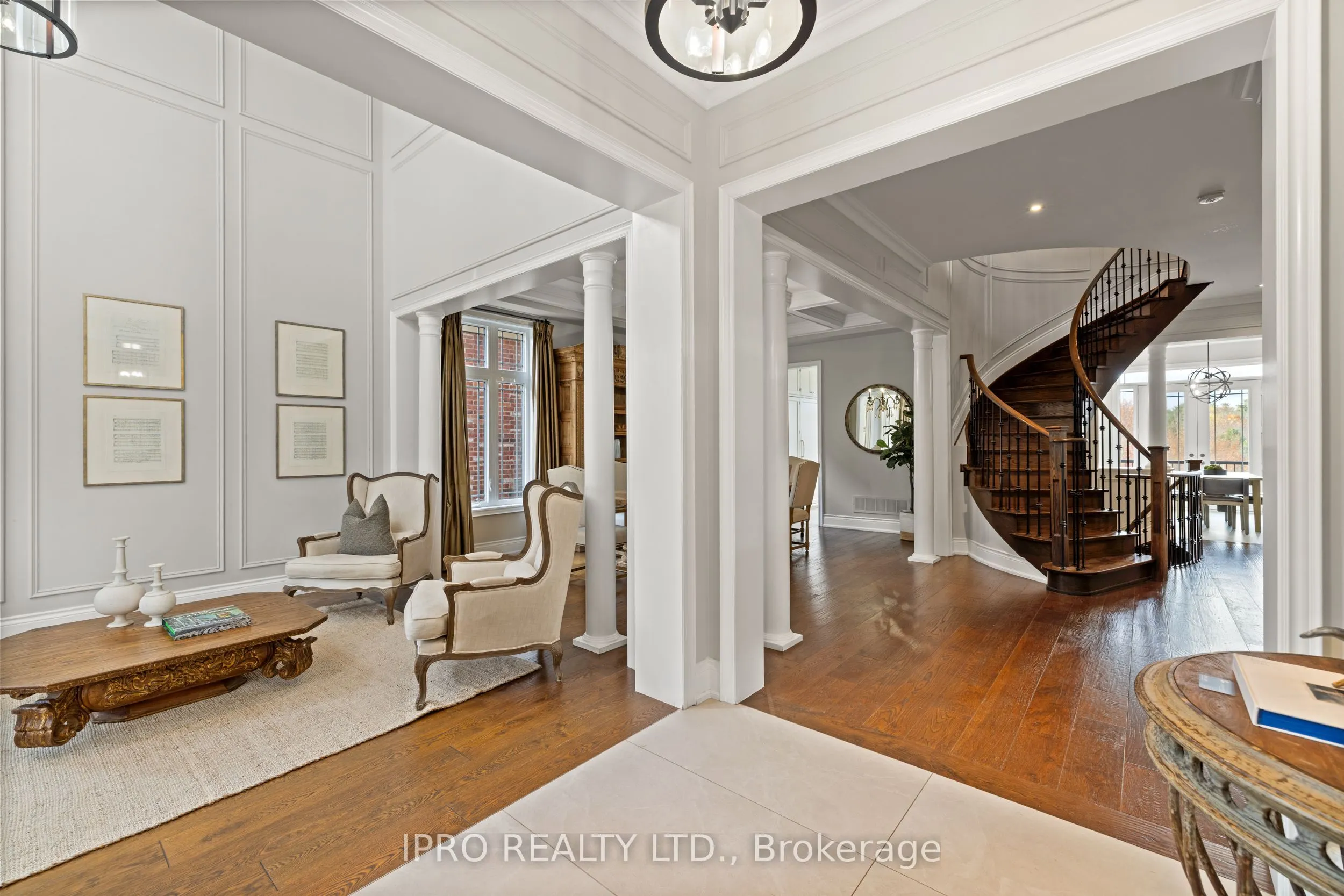 24 Bluff Trail
