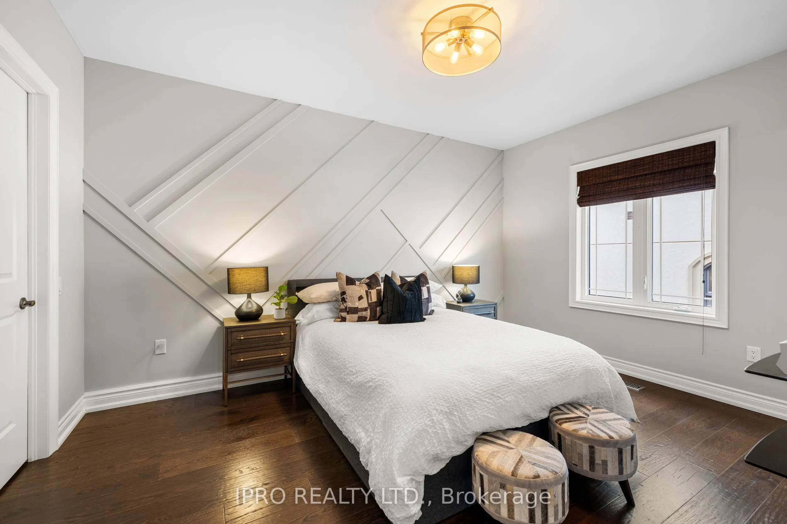 24 Bluff Trail