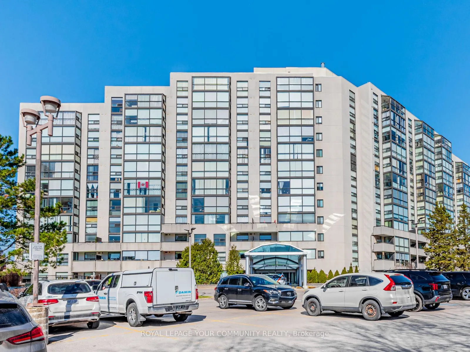 20 Harding Boulevard W, #916