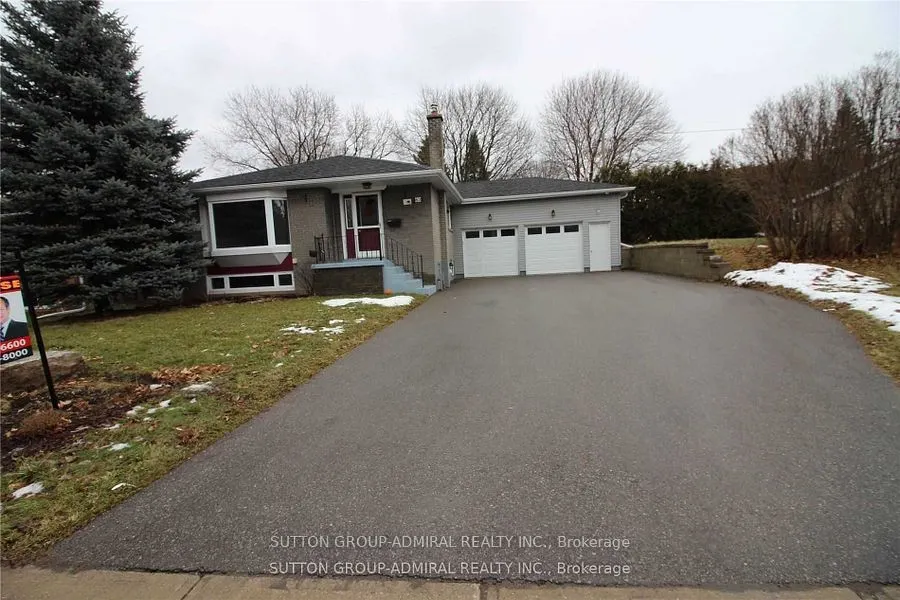 63 Aurora Heights Drive, #Lower Unit