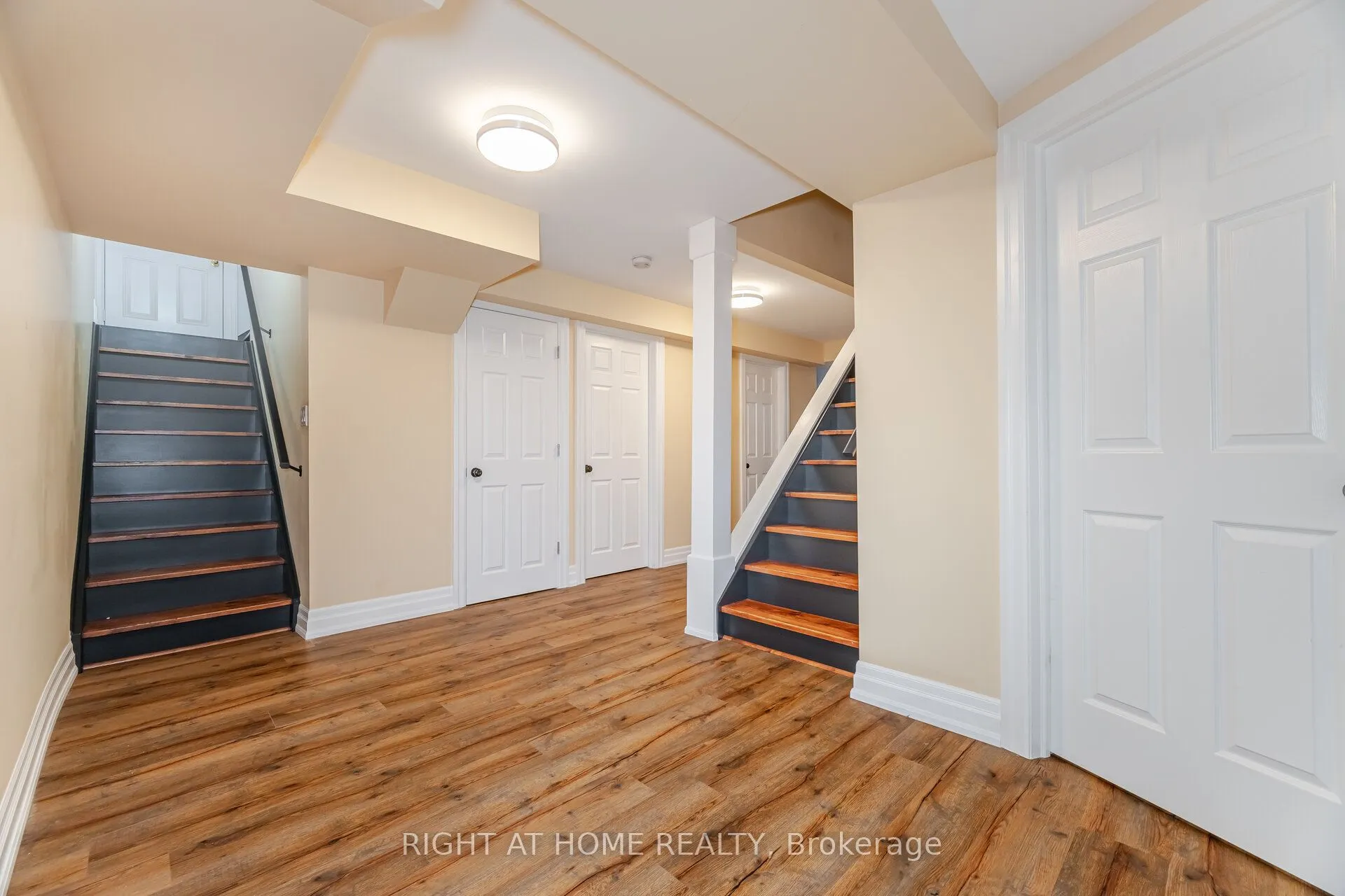 204 Lormel Gate